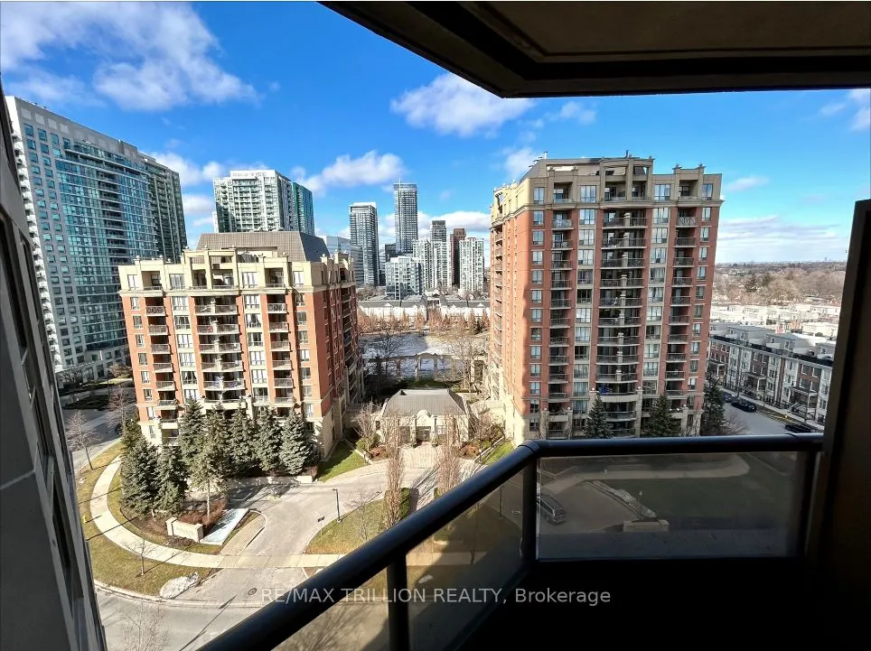 78 Harrison Garden Boulevard, #1014