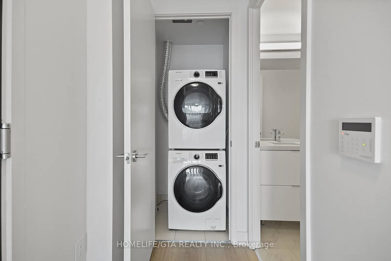 158 Front Street E, #1223