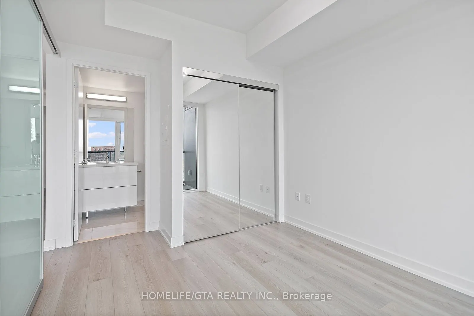 158 Front Street E, #1223