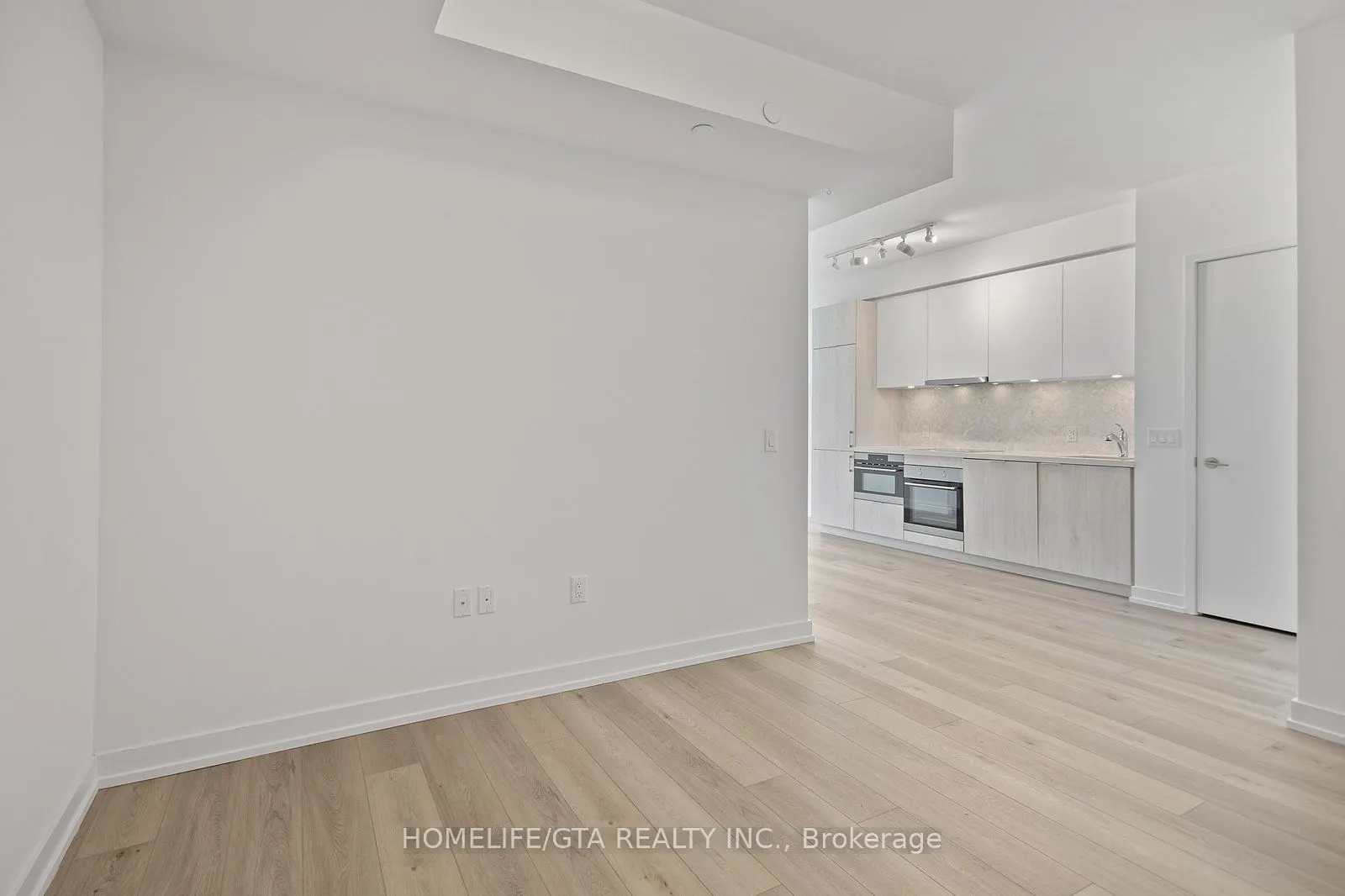 158 Front Street E, #1223