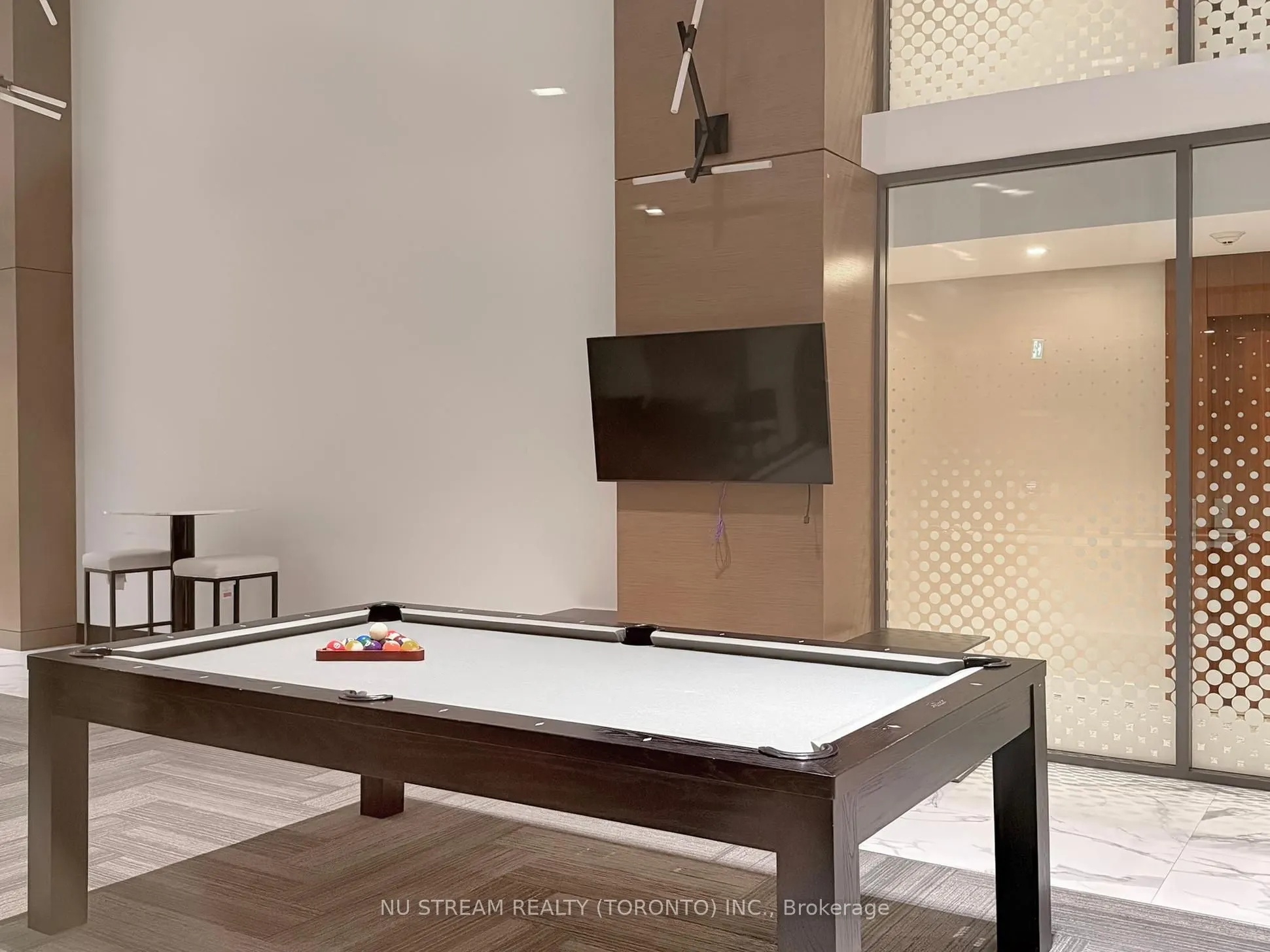 15 Queens Quay East Quay E, #2106