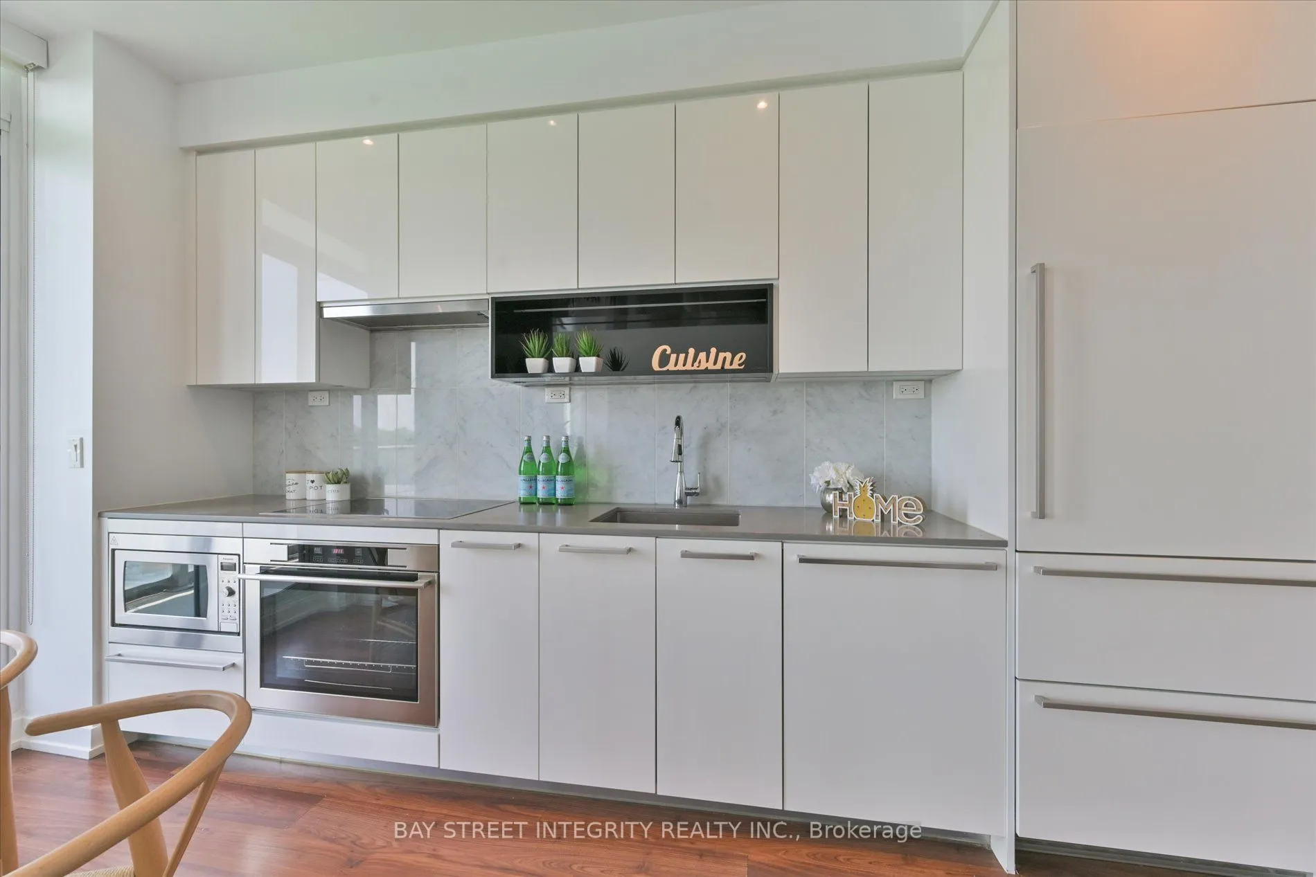 117 Mcmahon Drive, #903