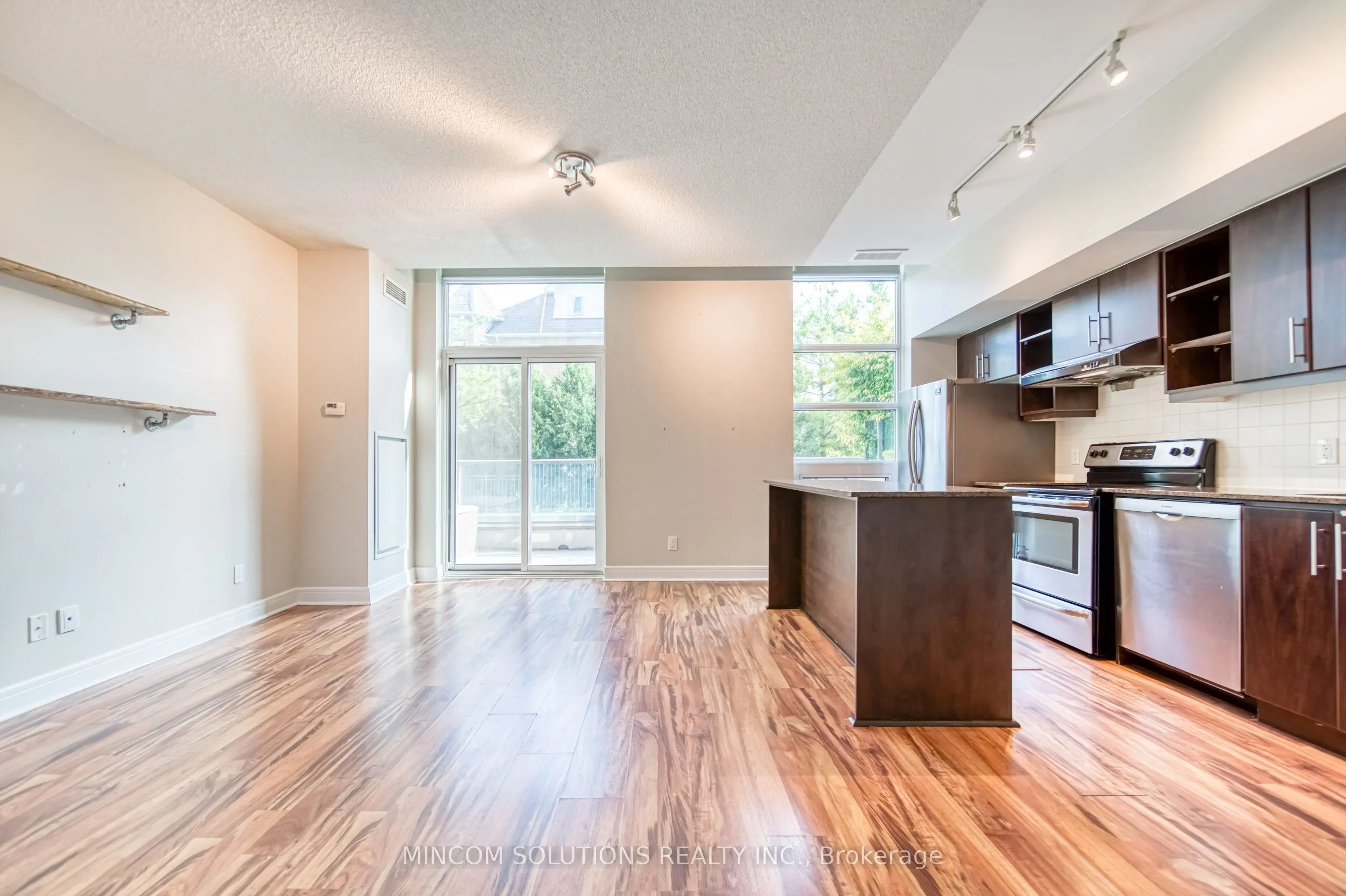 35 Brian Peck Crescent, #110