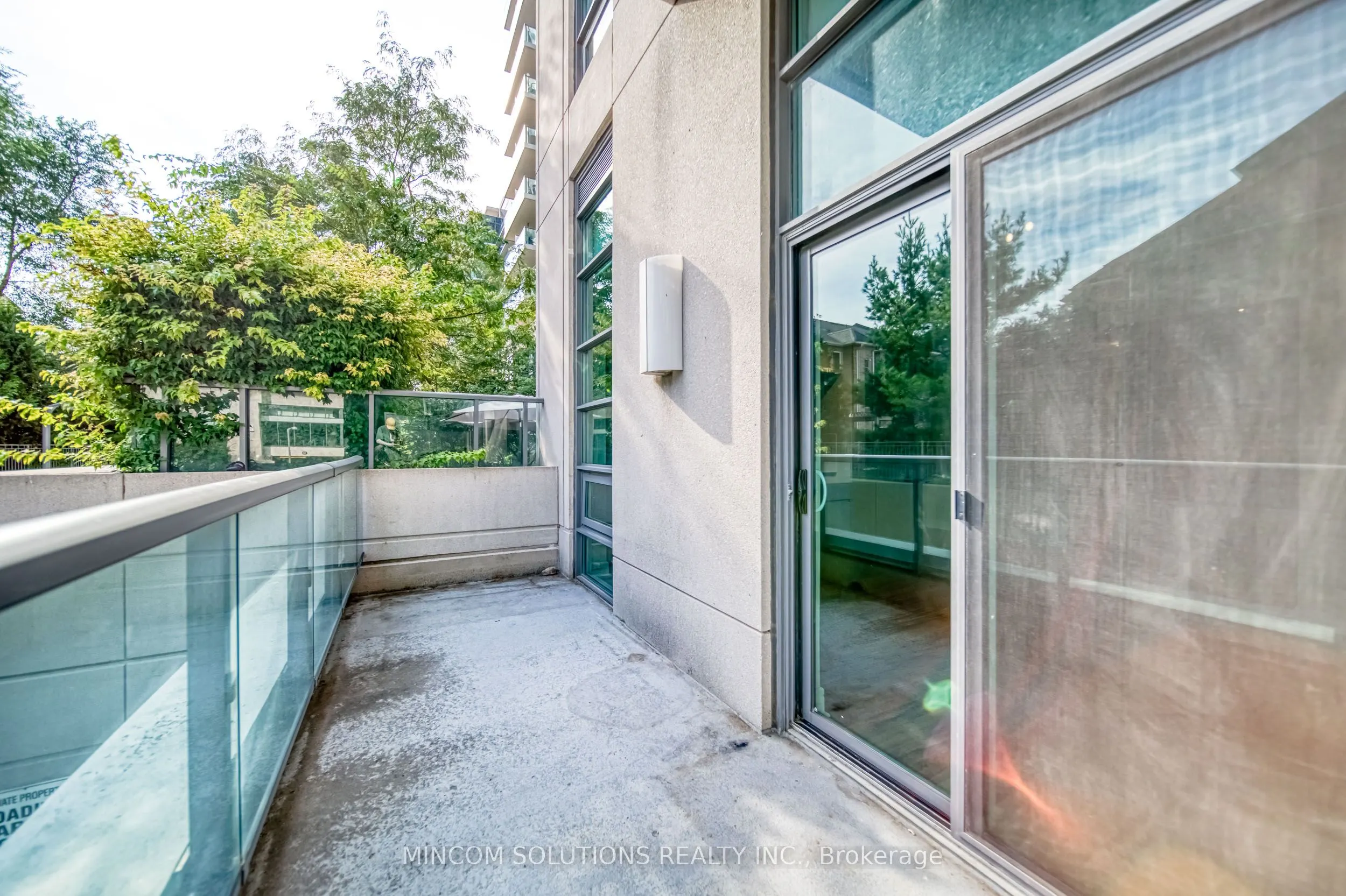 35 Brian Peck Crescent, #110