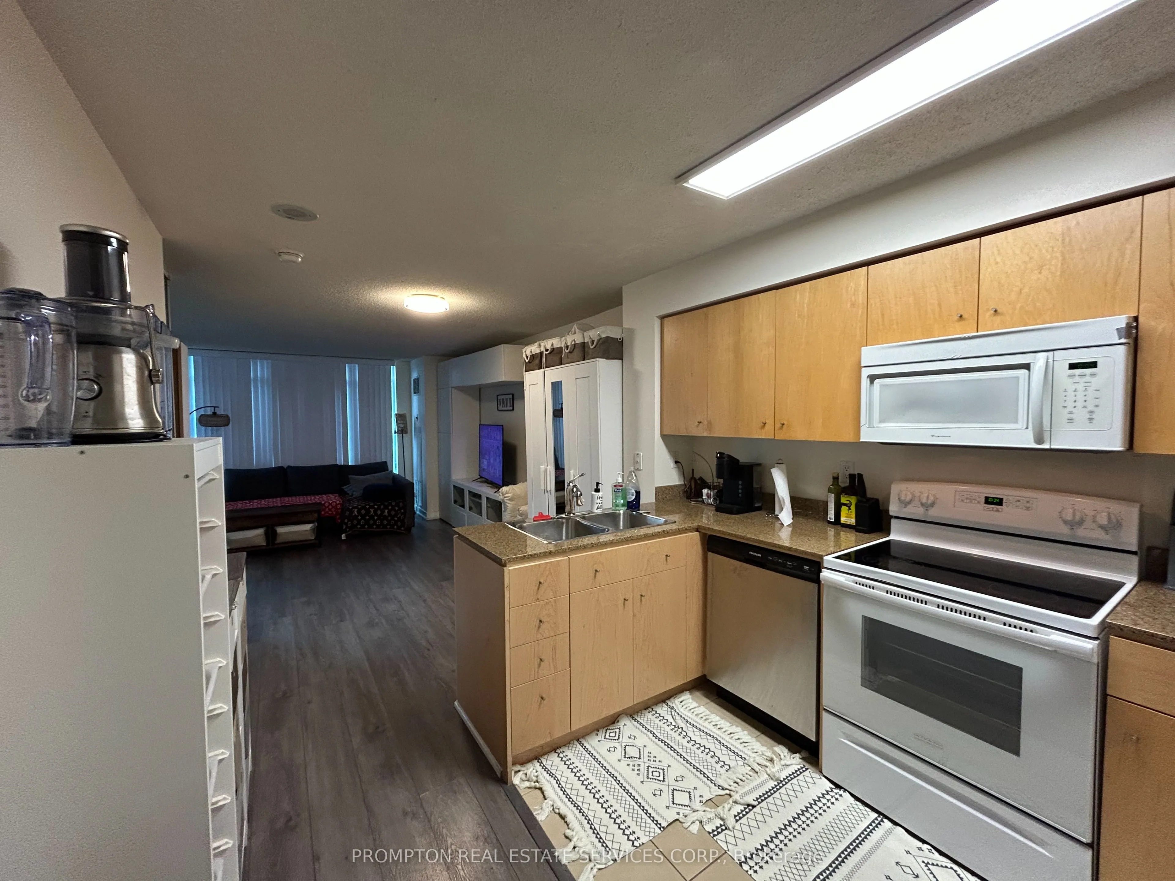 381 Front Street W, #609