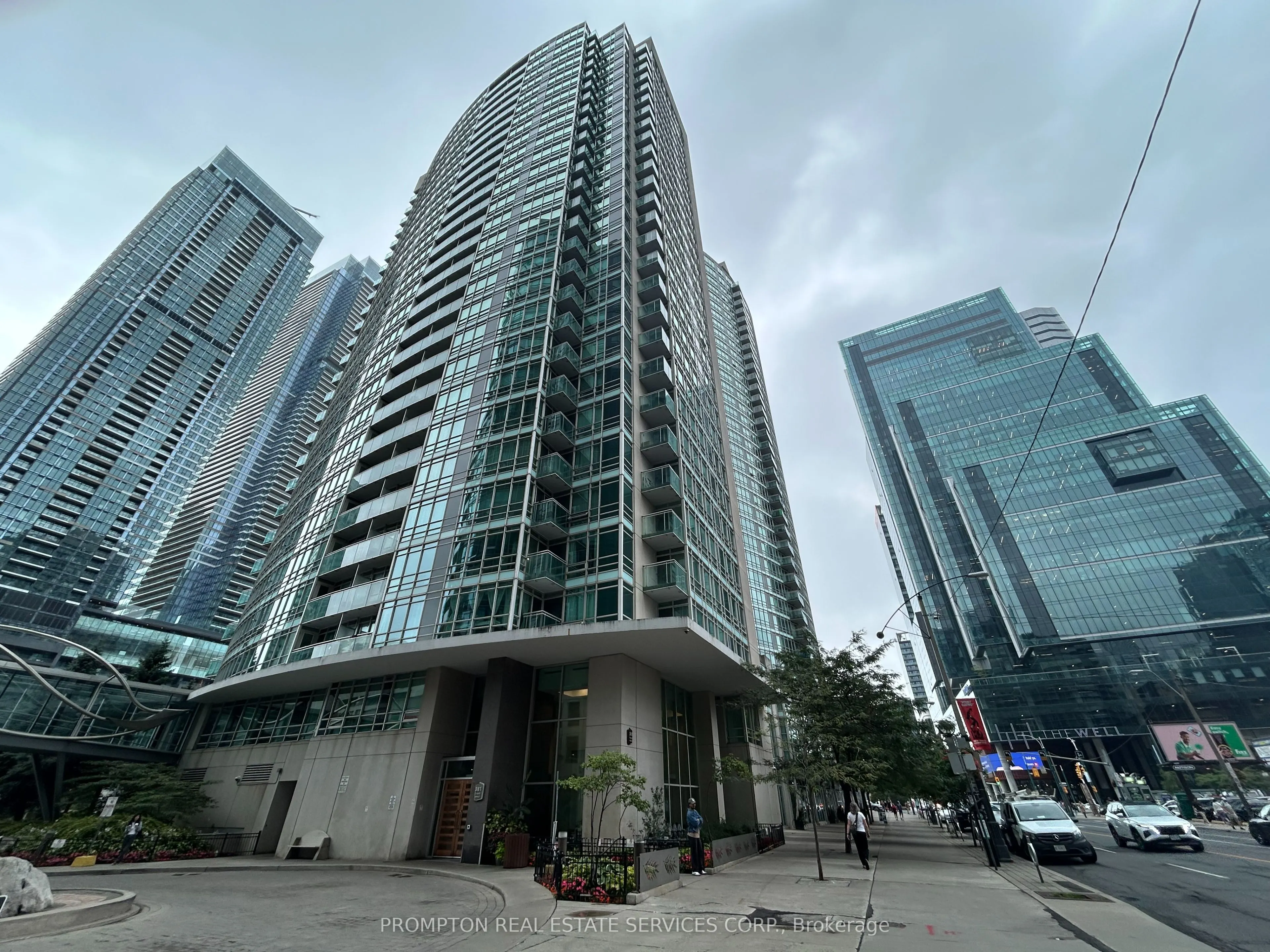 381 Front Street W, #609