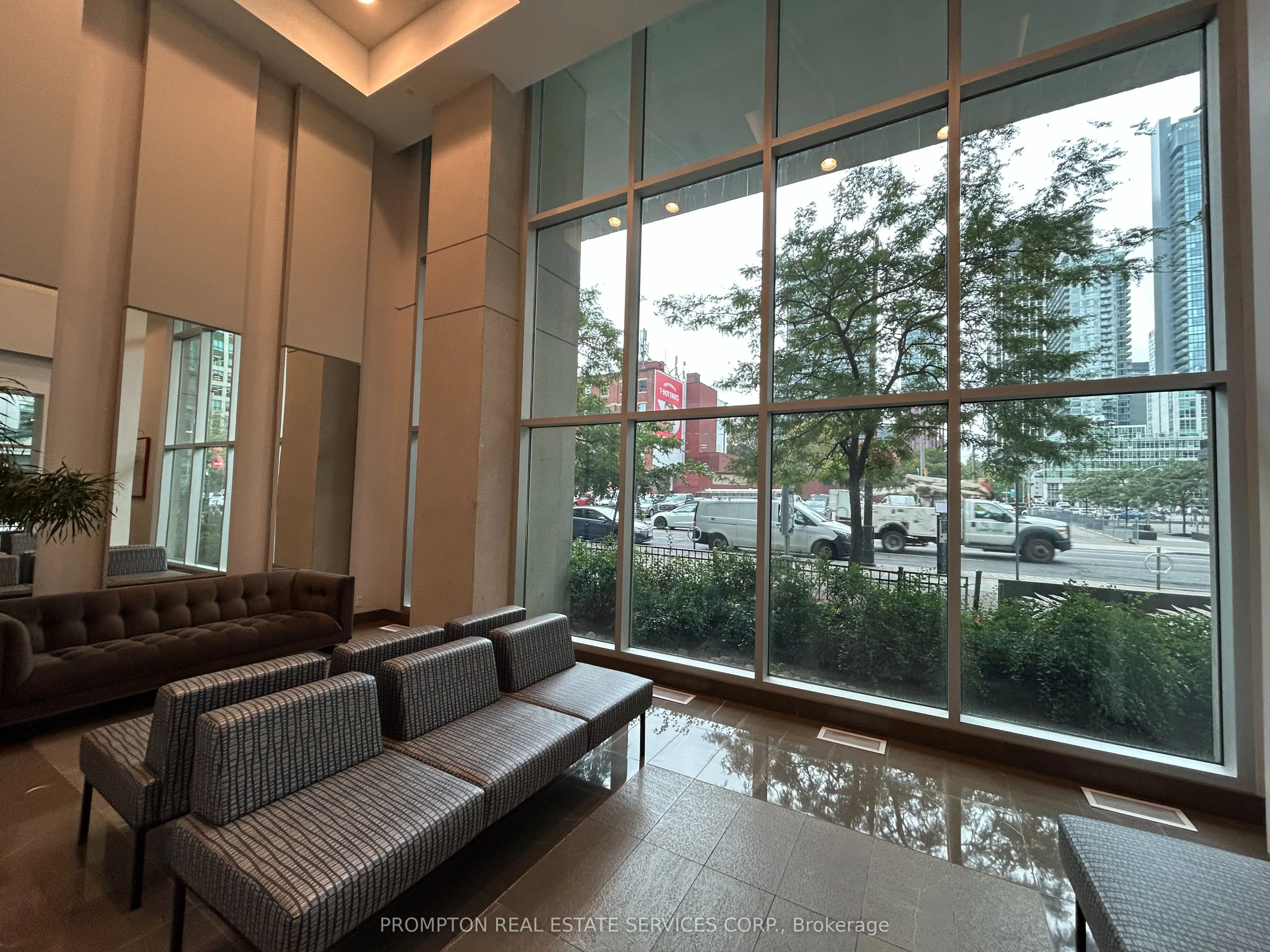 381 Front Street W, #609