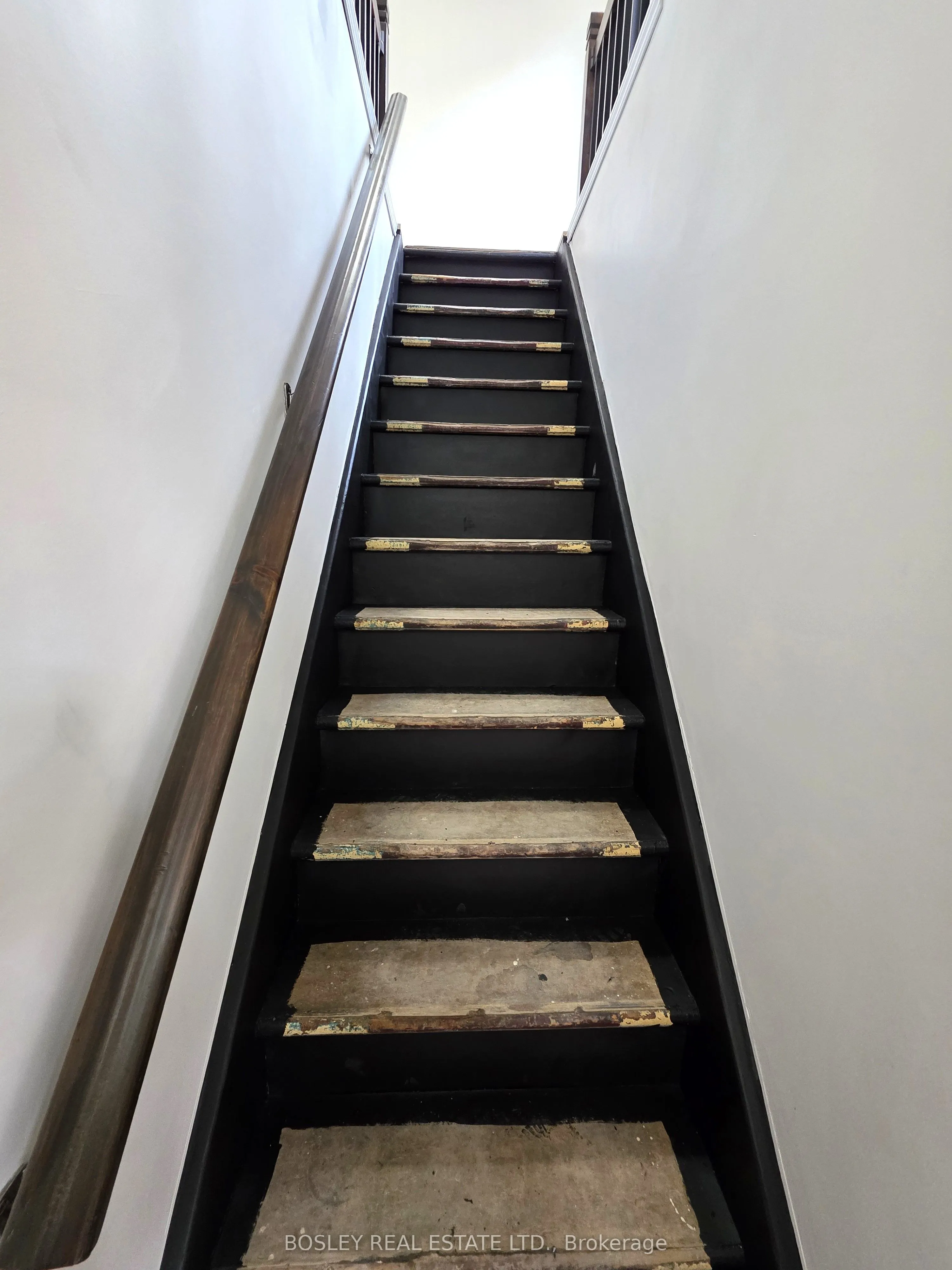 2519 Yonge Street, #2nd Floor