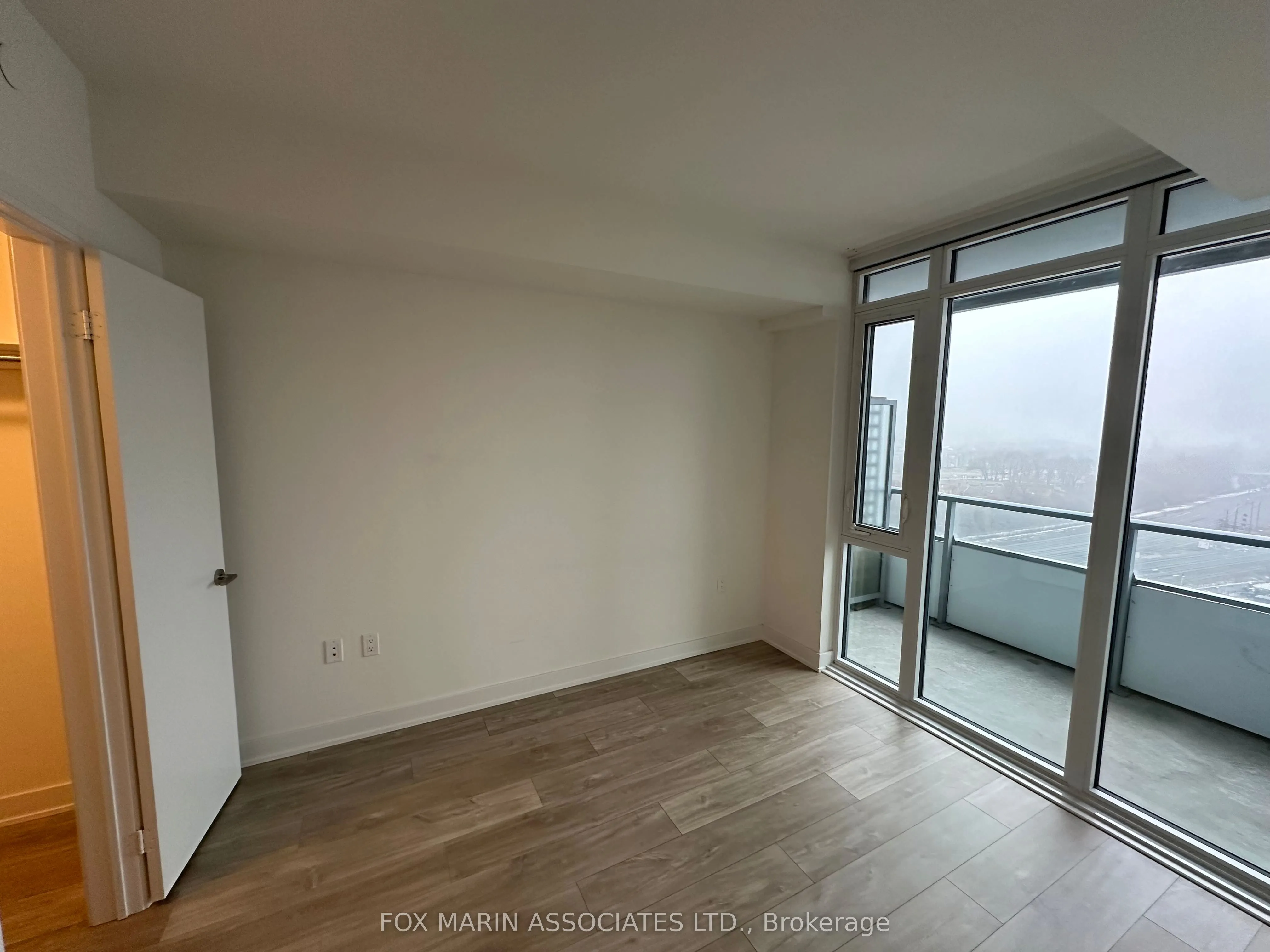 27 Bathurst Street, #1108W