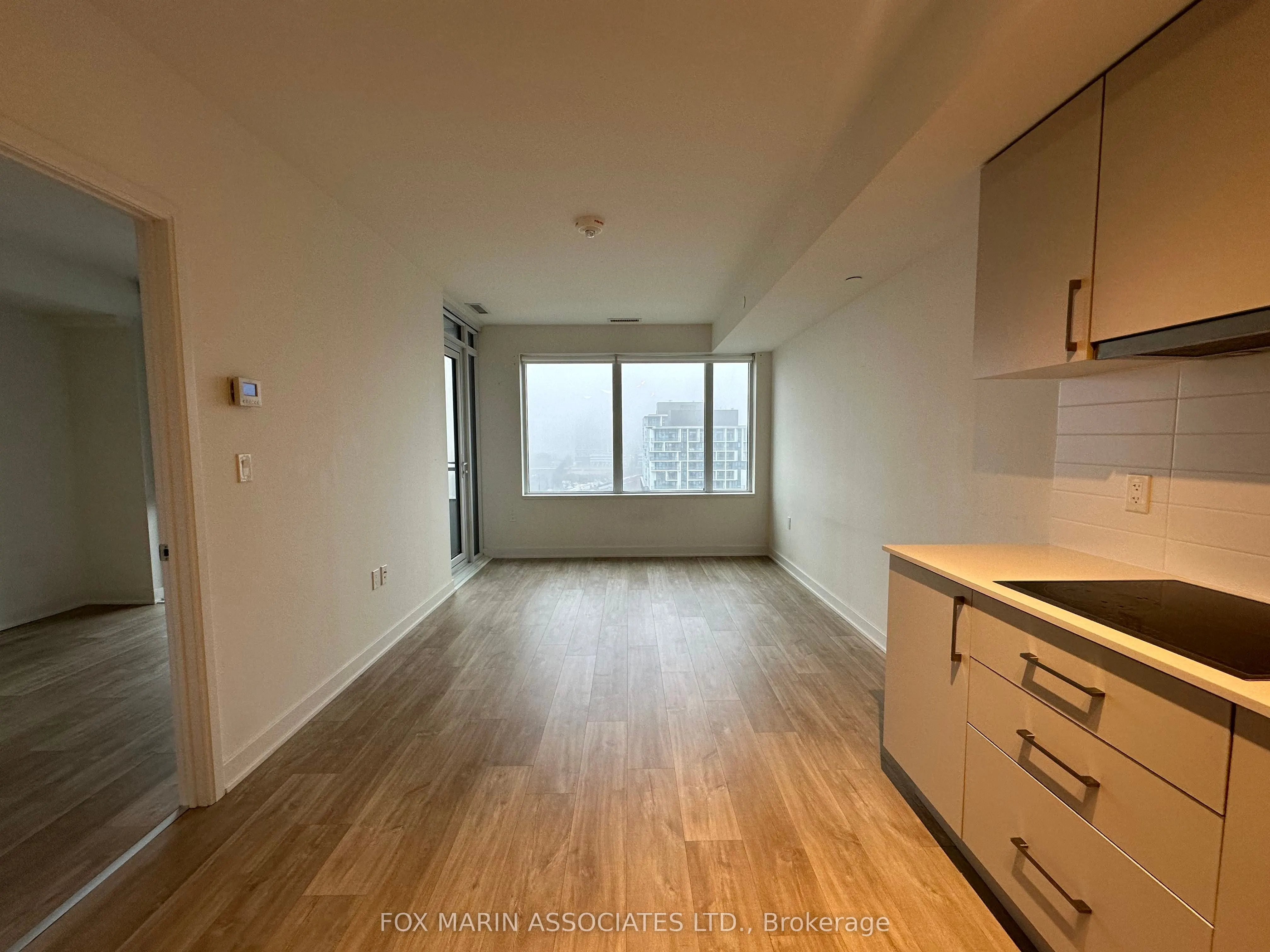27 Bathurst Street, #1108W
