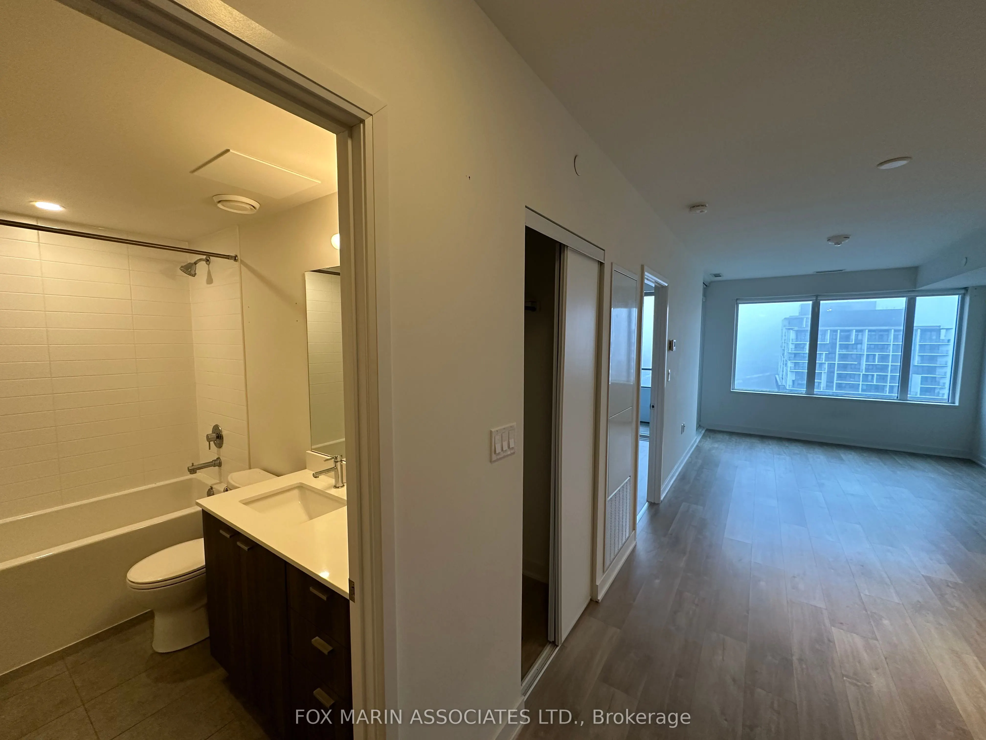 27 Bathurst Street, #1108W