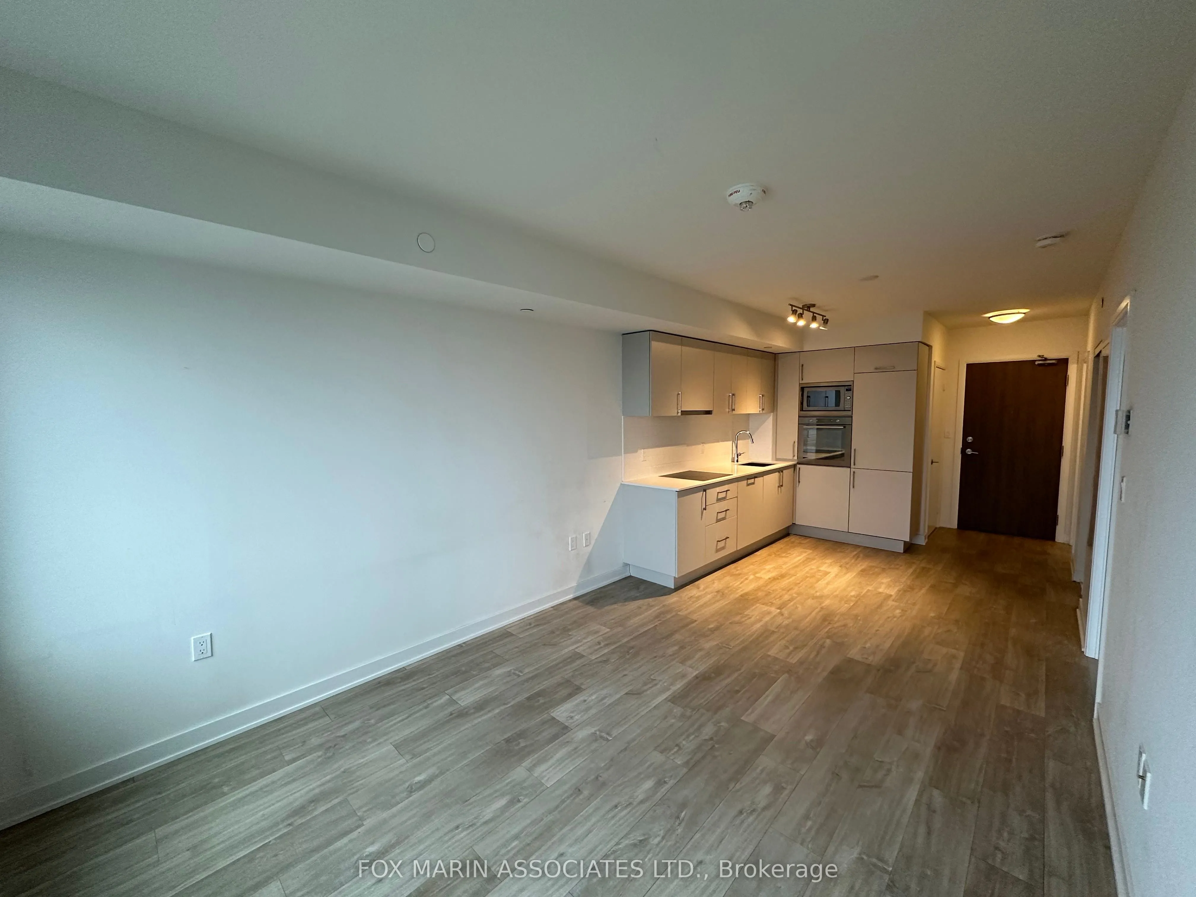 27 Bathurst Street, #1108W
