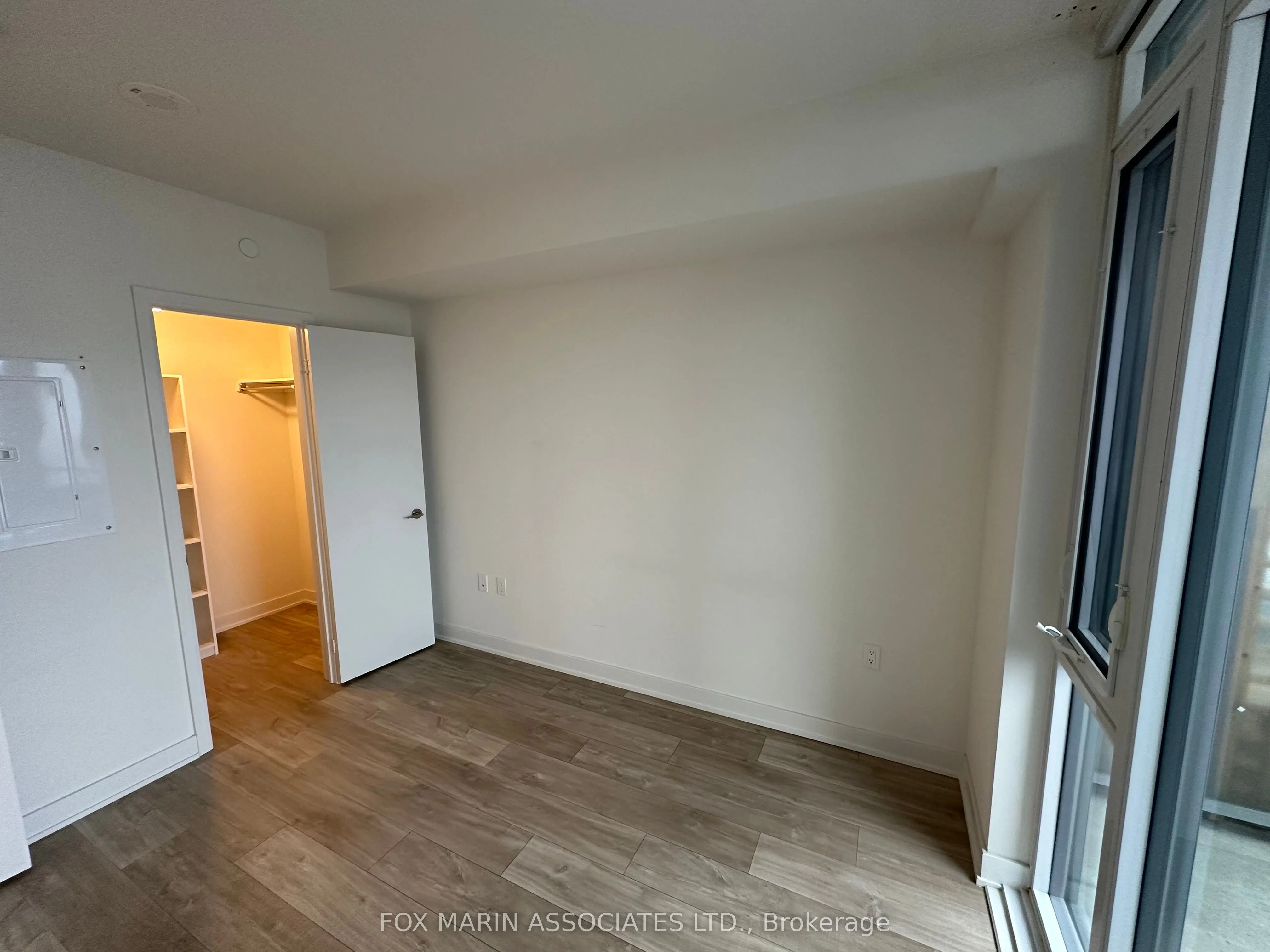 27 Bathurst Street, #1108W