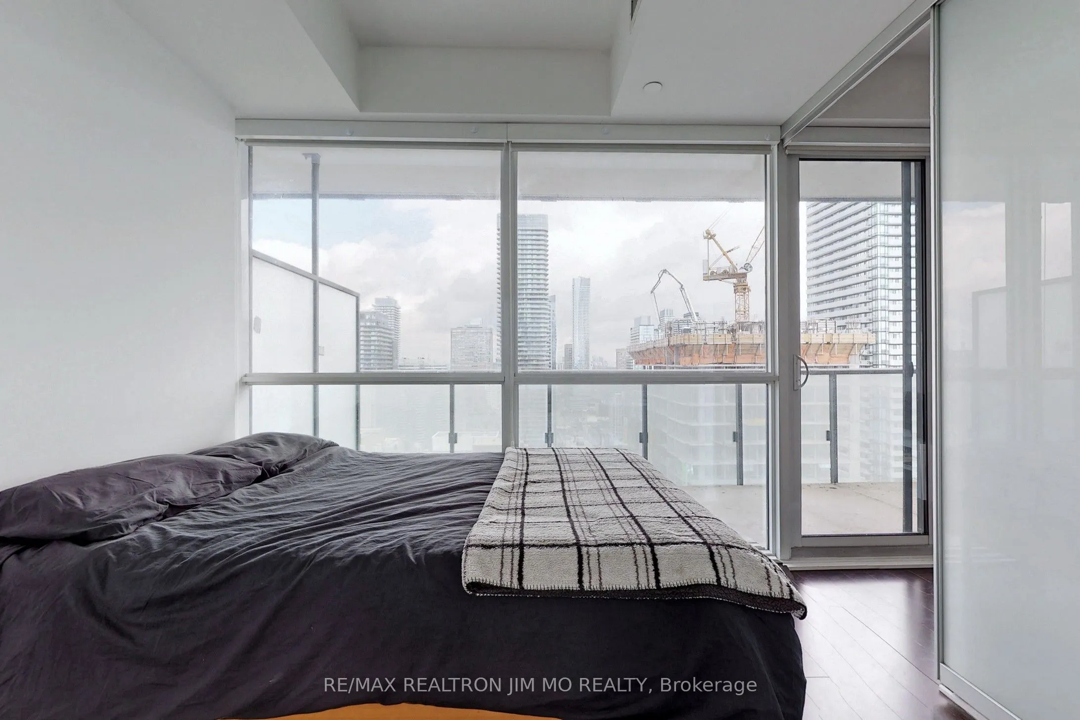 15 Grenville Street, #3507
