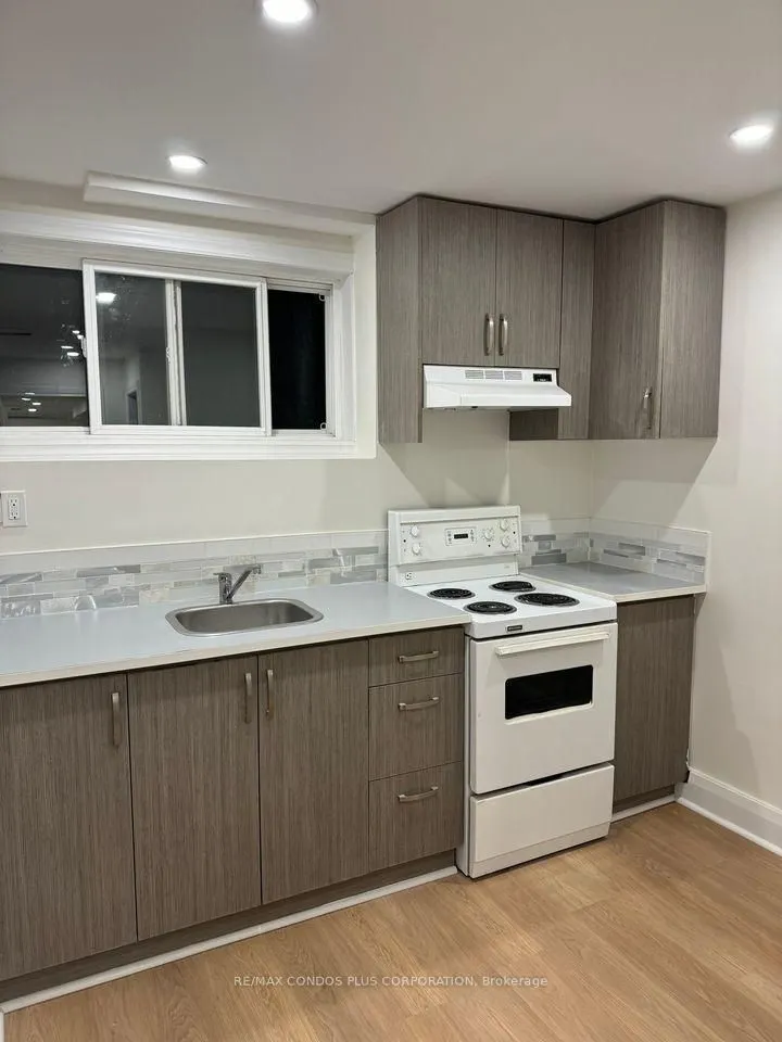 223 Park Home Avenue, #Lower