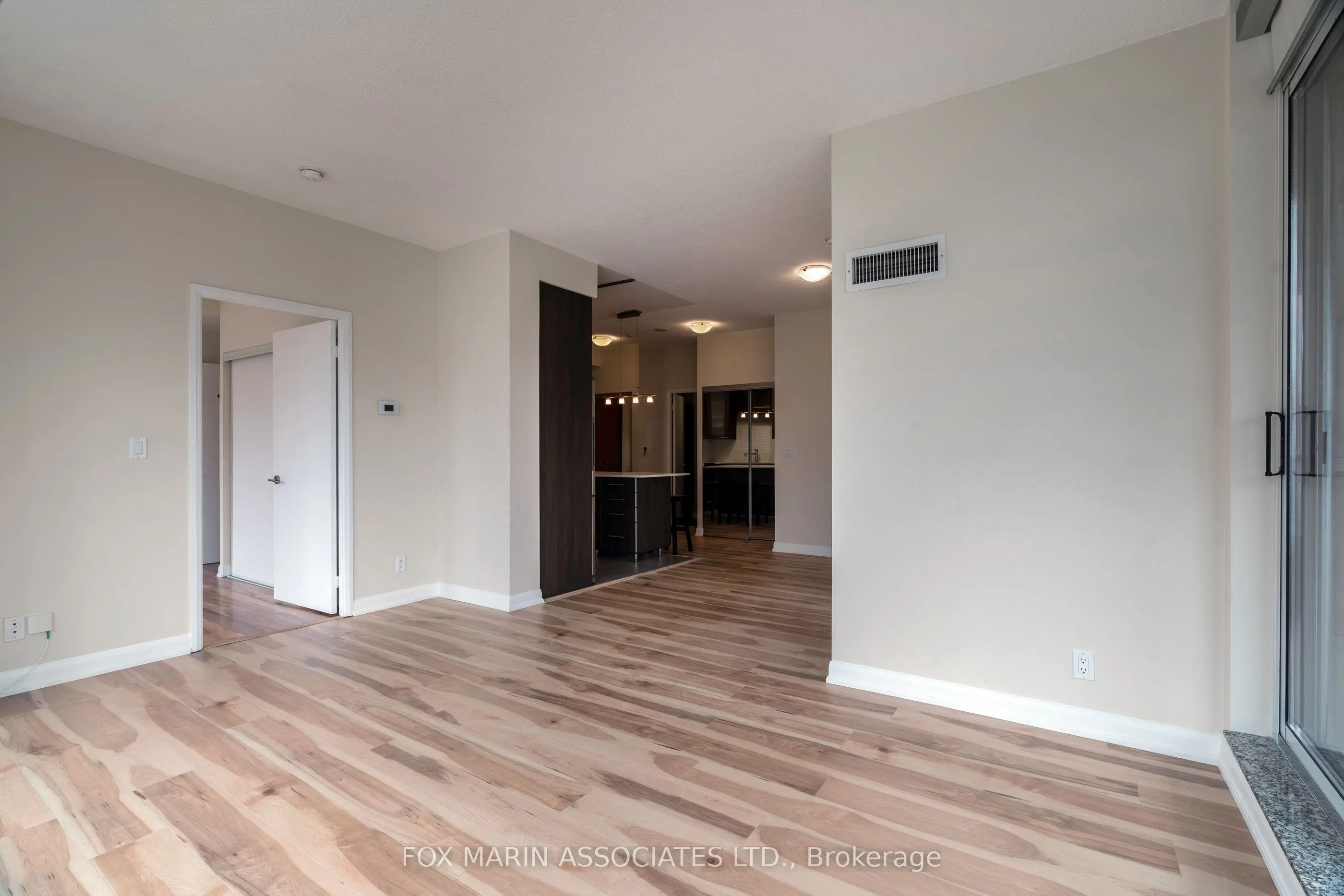 500 Sherbourne Street, #909