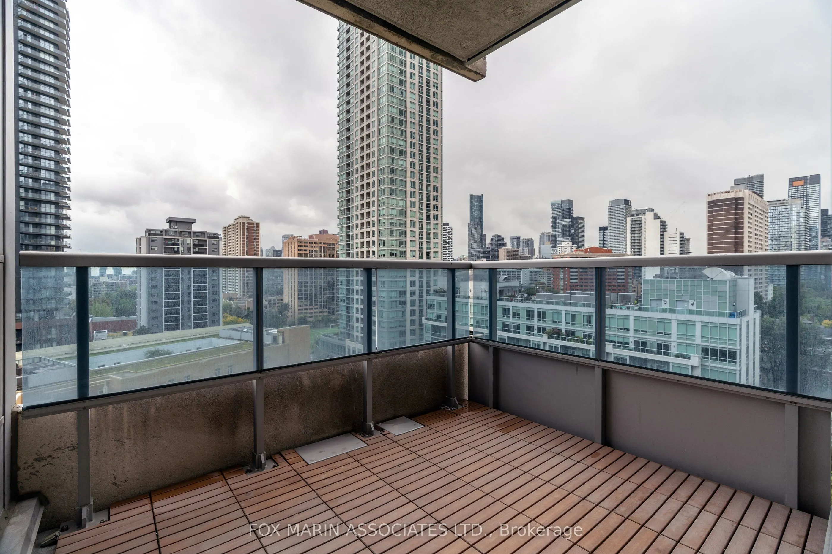 500 Sherbourne Street, #909