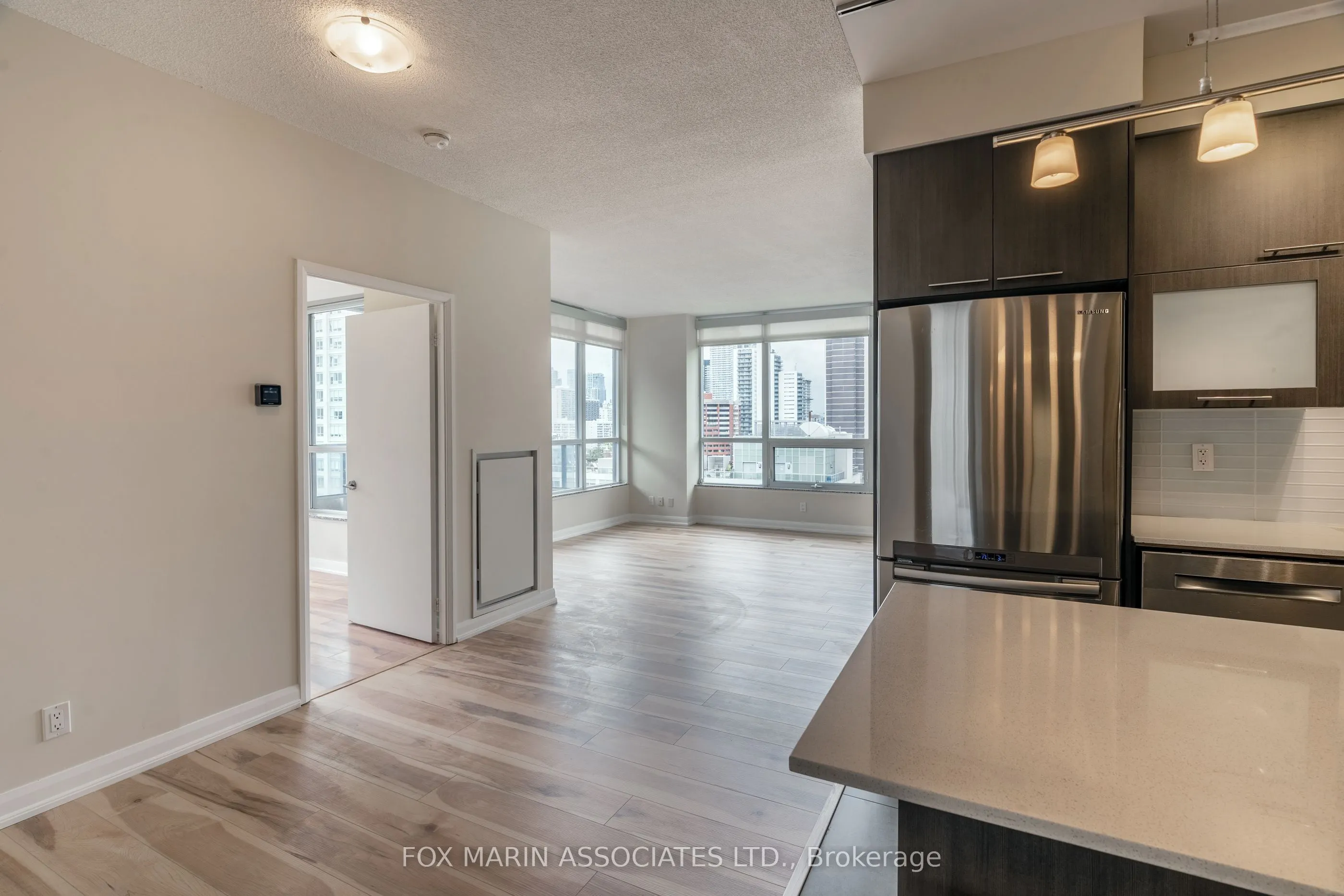 500 Sherbourne Street, #909