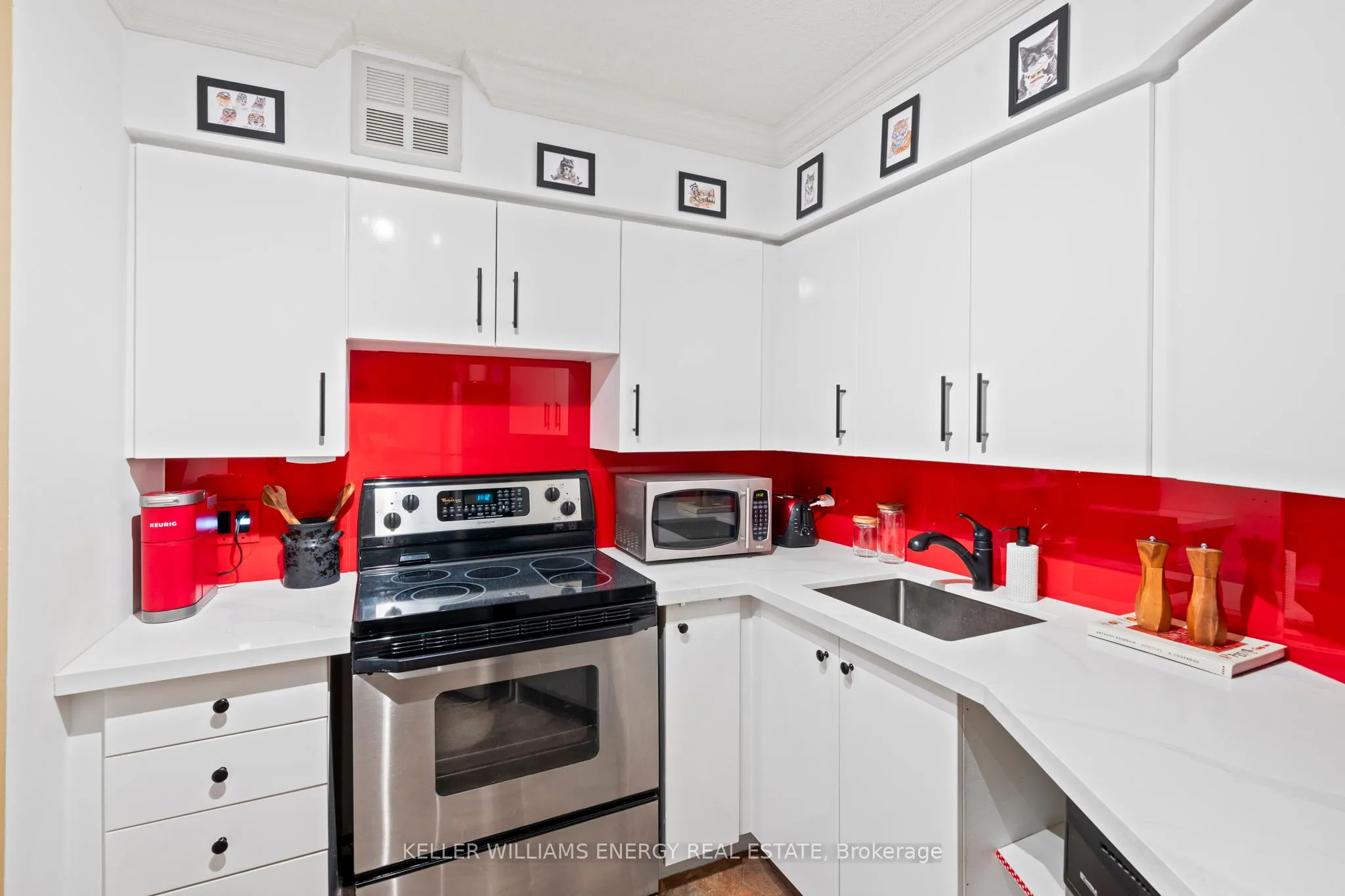 270 Queens Quay W, #704
