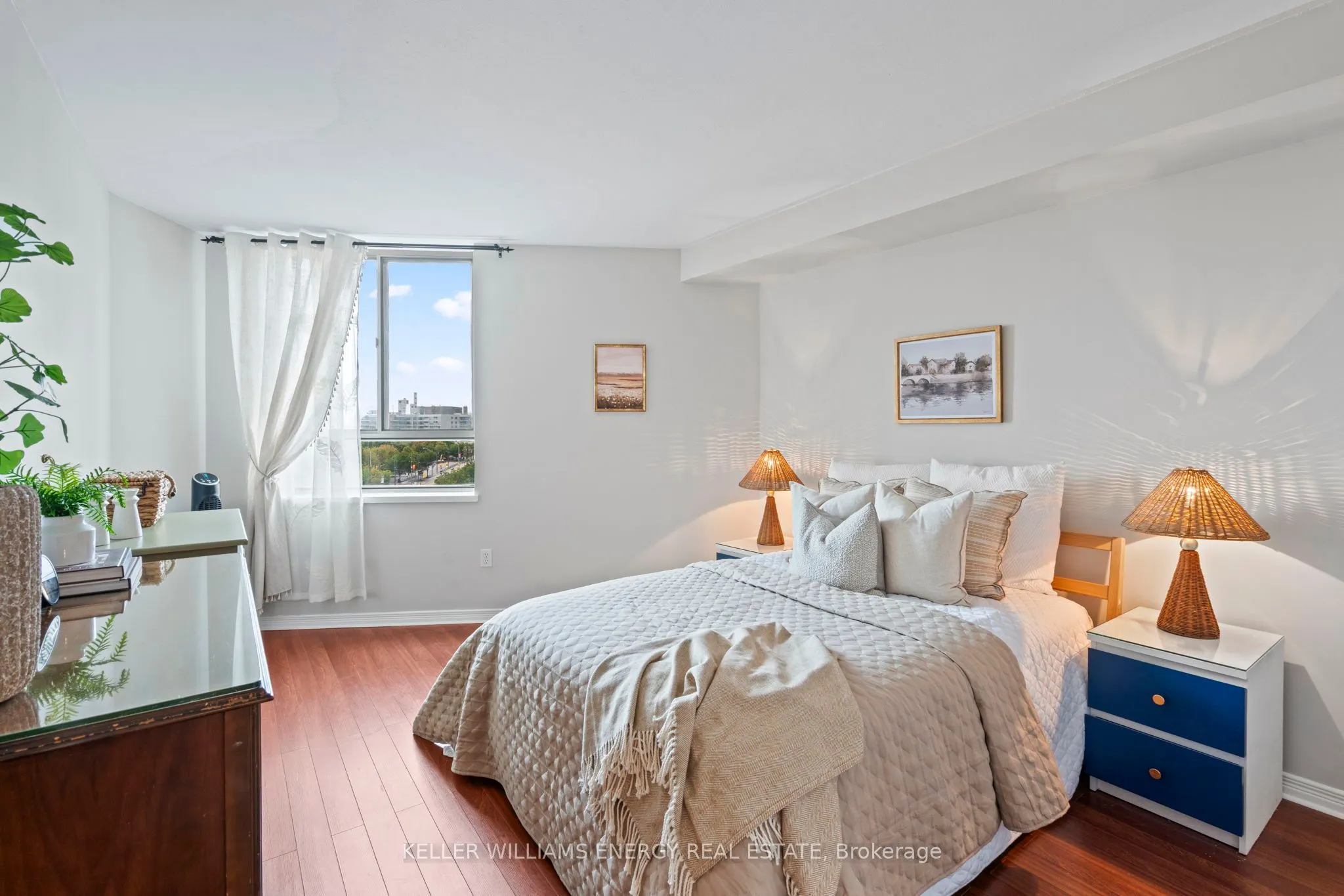 270 Queens Quay W, #704