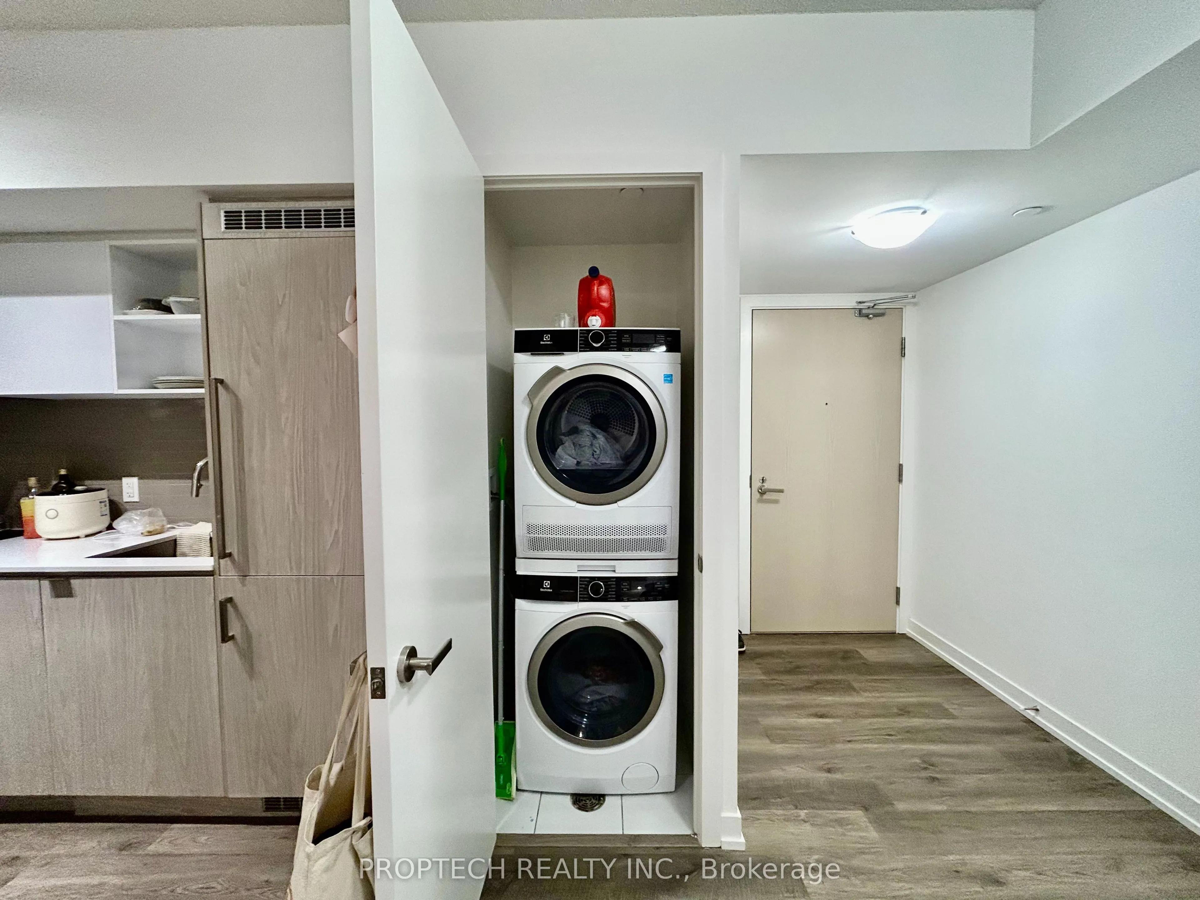 55 Cooper Street, #3610