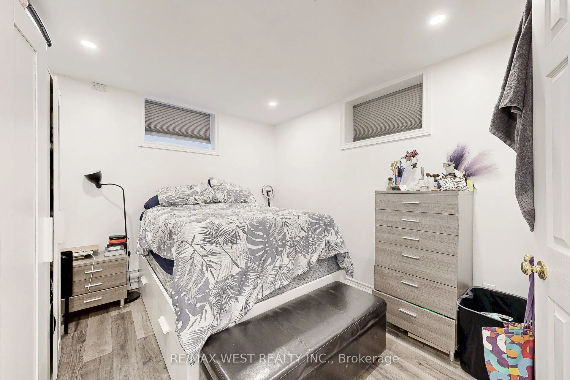 52 Heydon Park Road