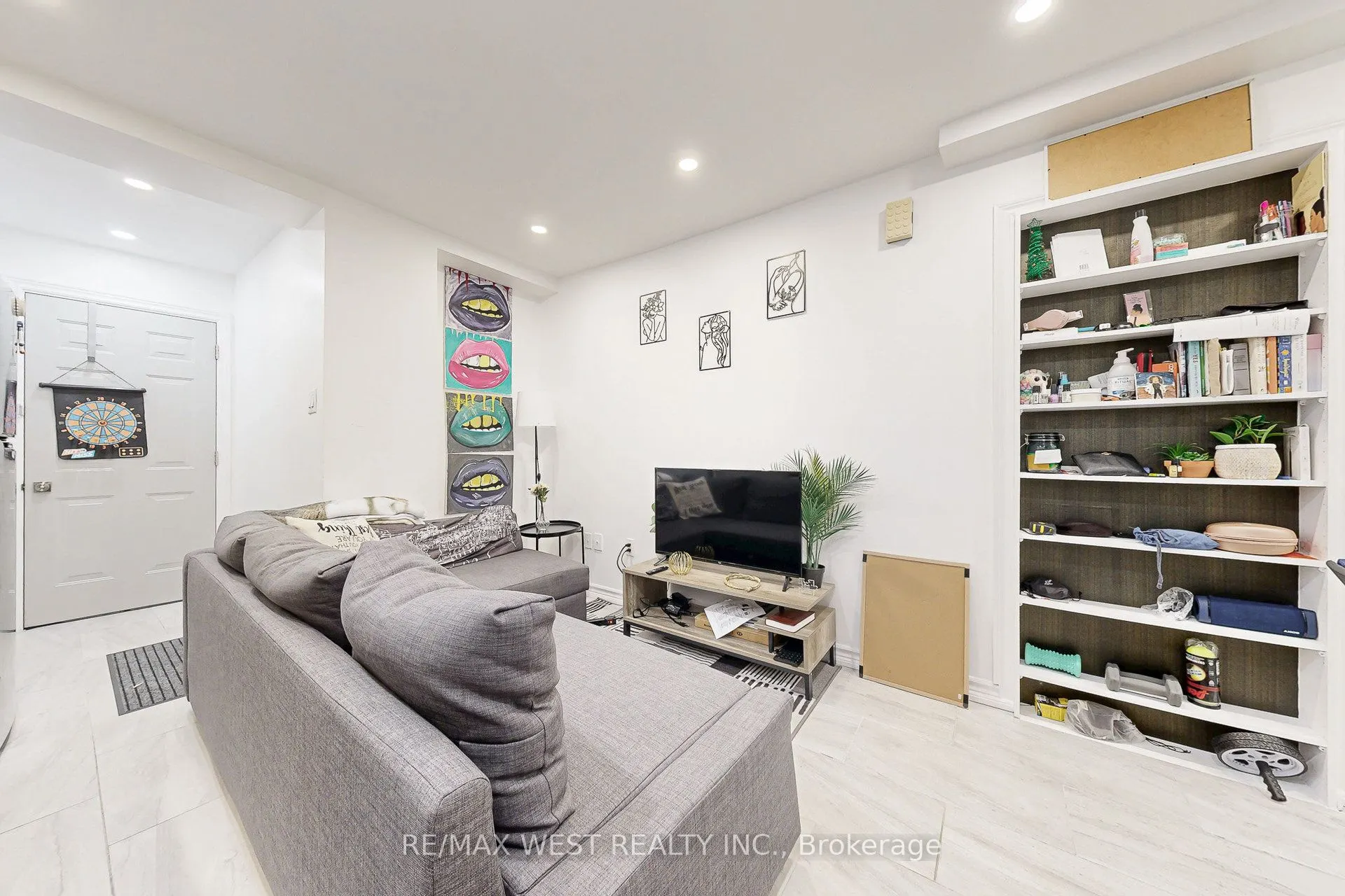 52 Heydon Park Road