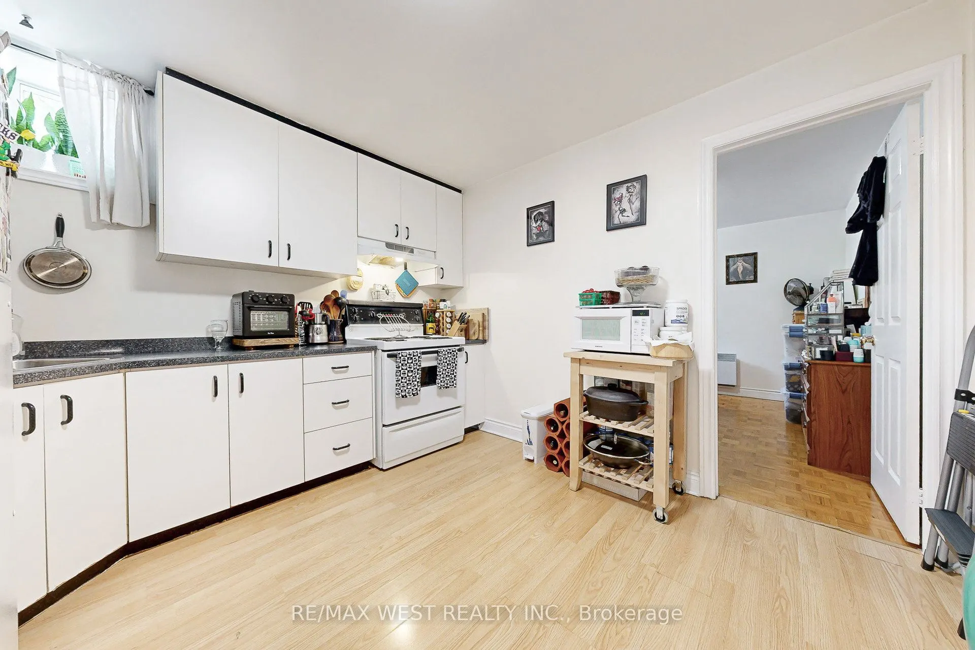 52 Heydon Park Road