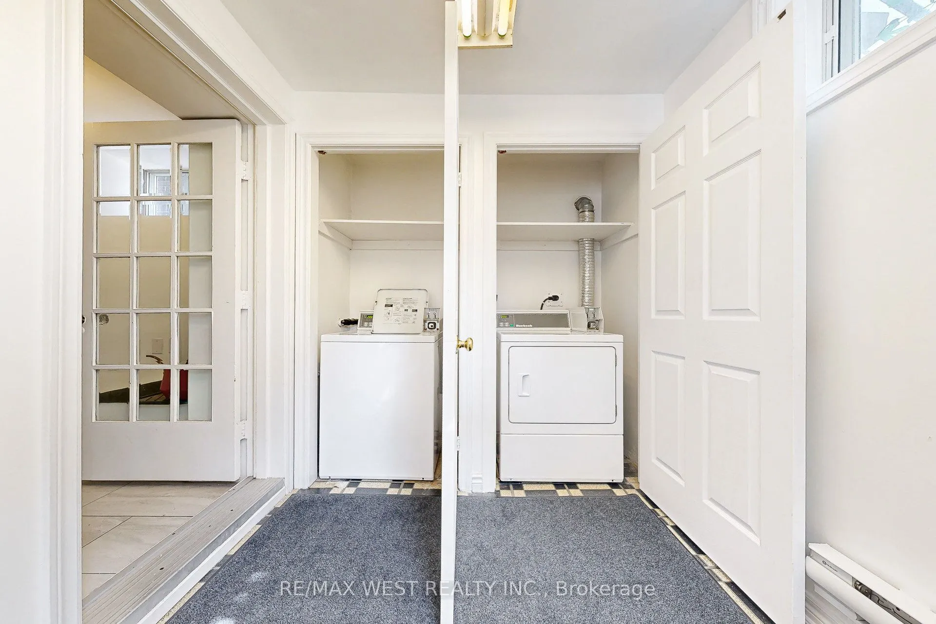 52 Heydon Park Road