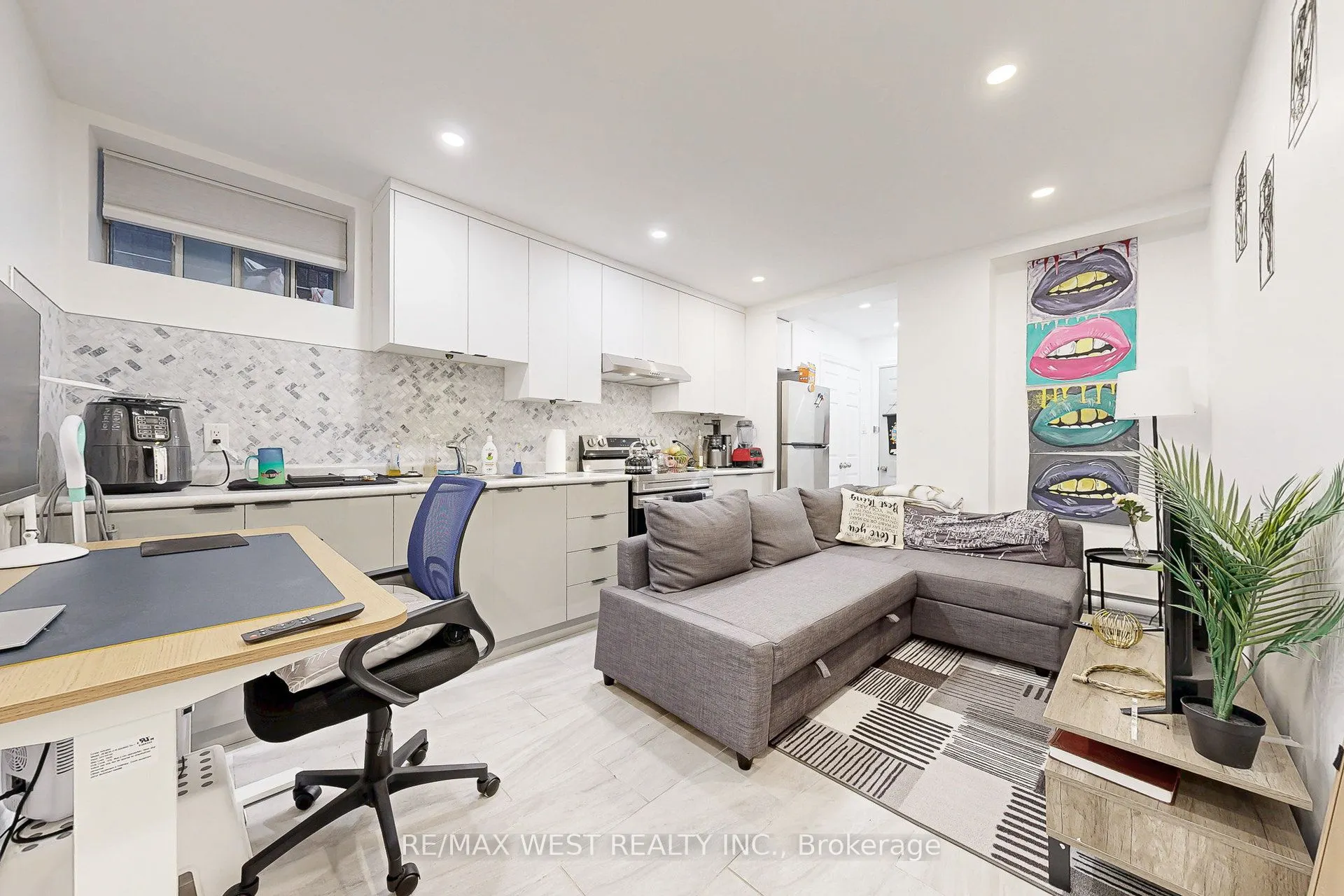 52 Heydon Park Road