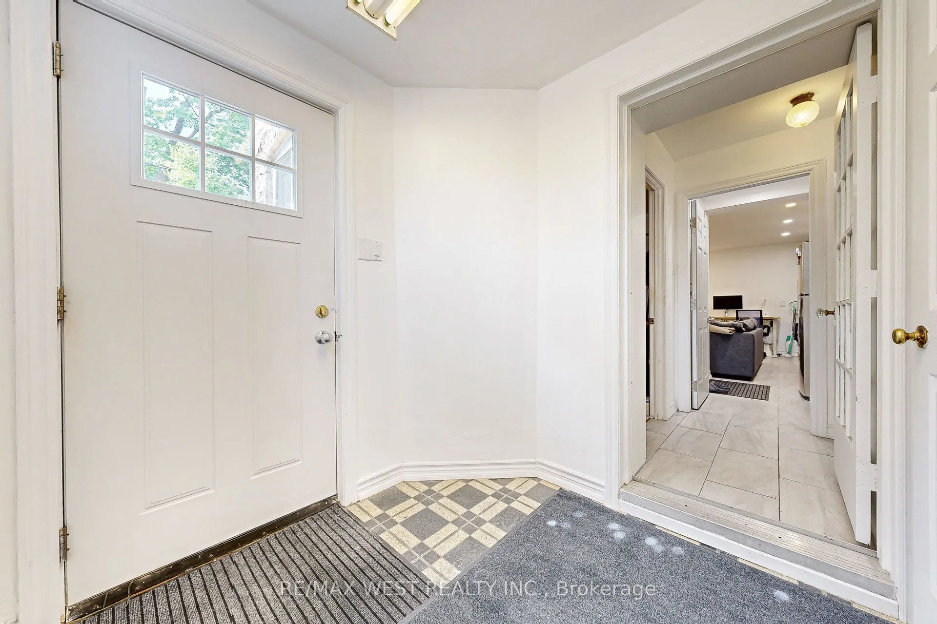 52 Heydon Park Road