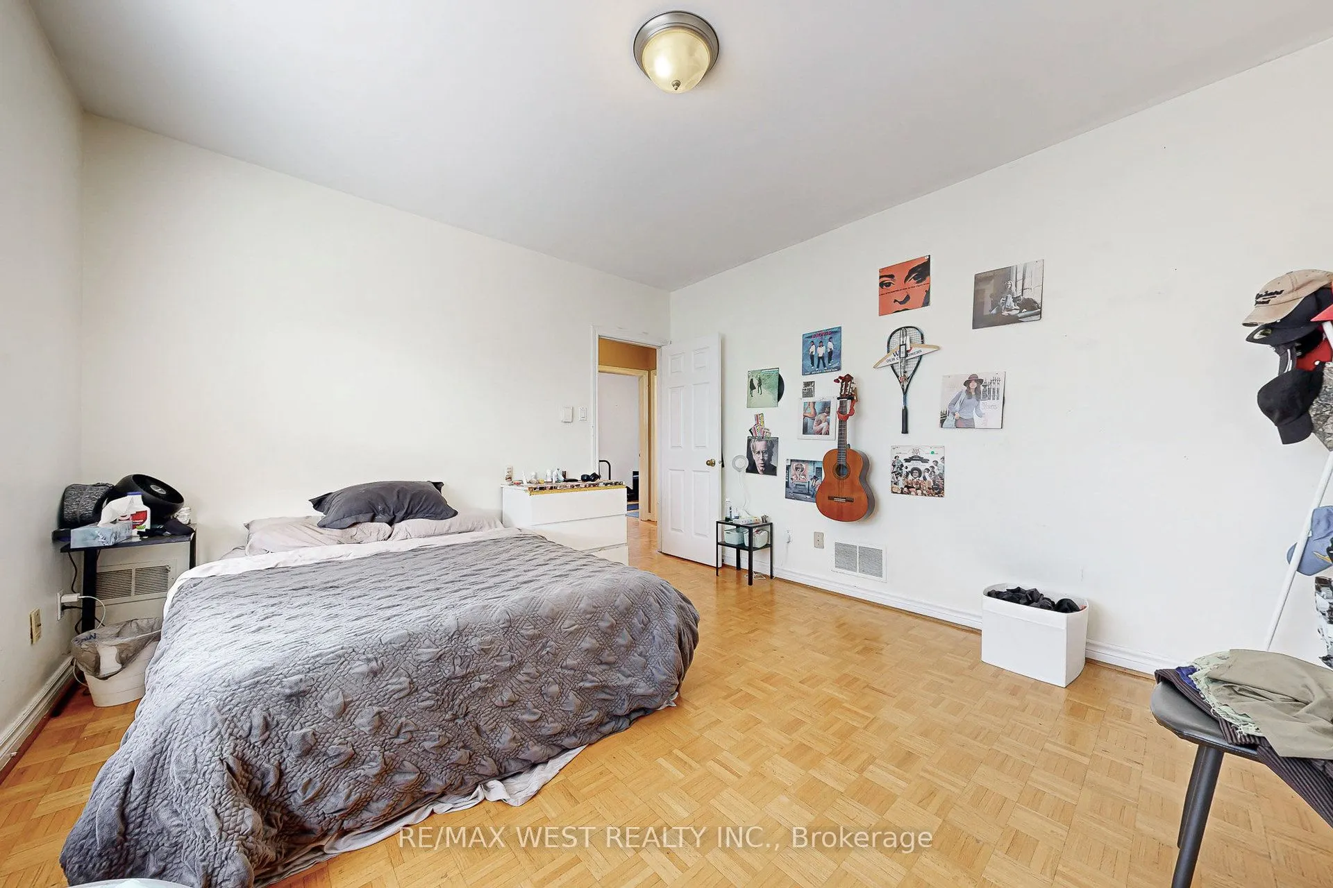 52 Heydon Park Road