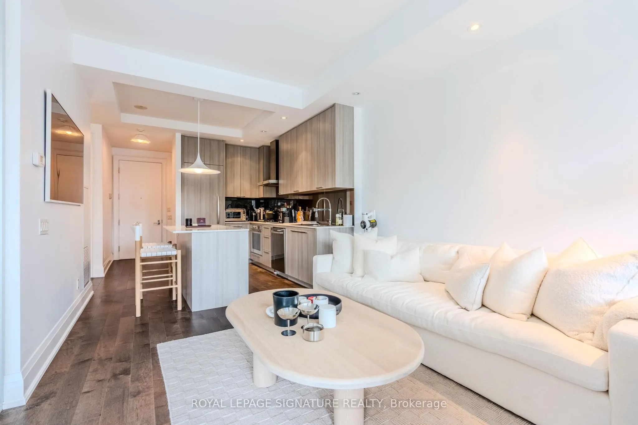 88 Davenport Road, #305