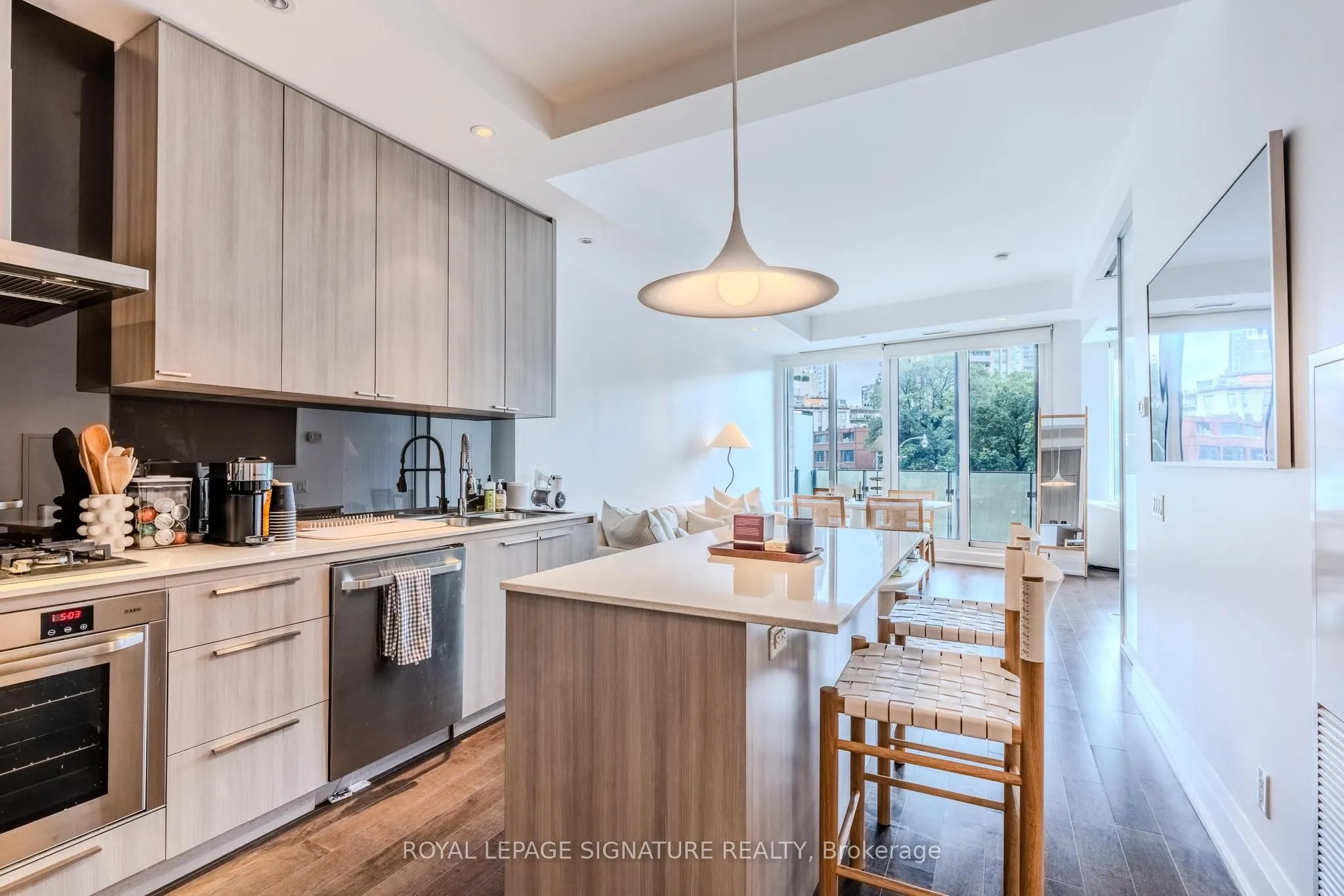 88 Davenport Road, #305