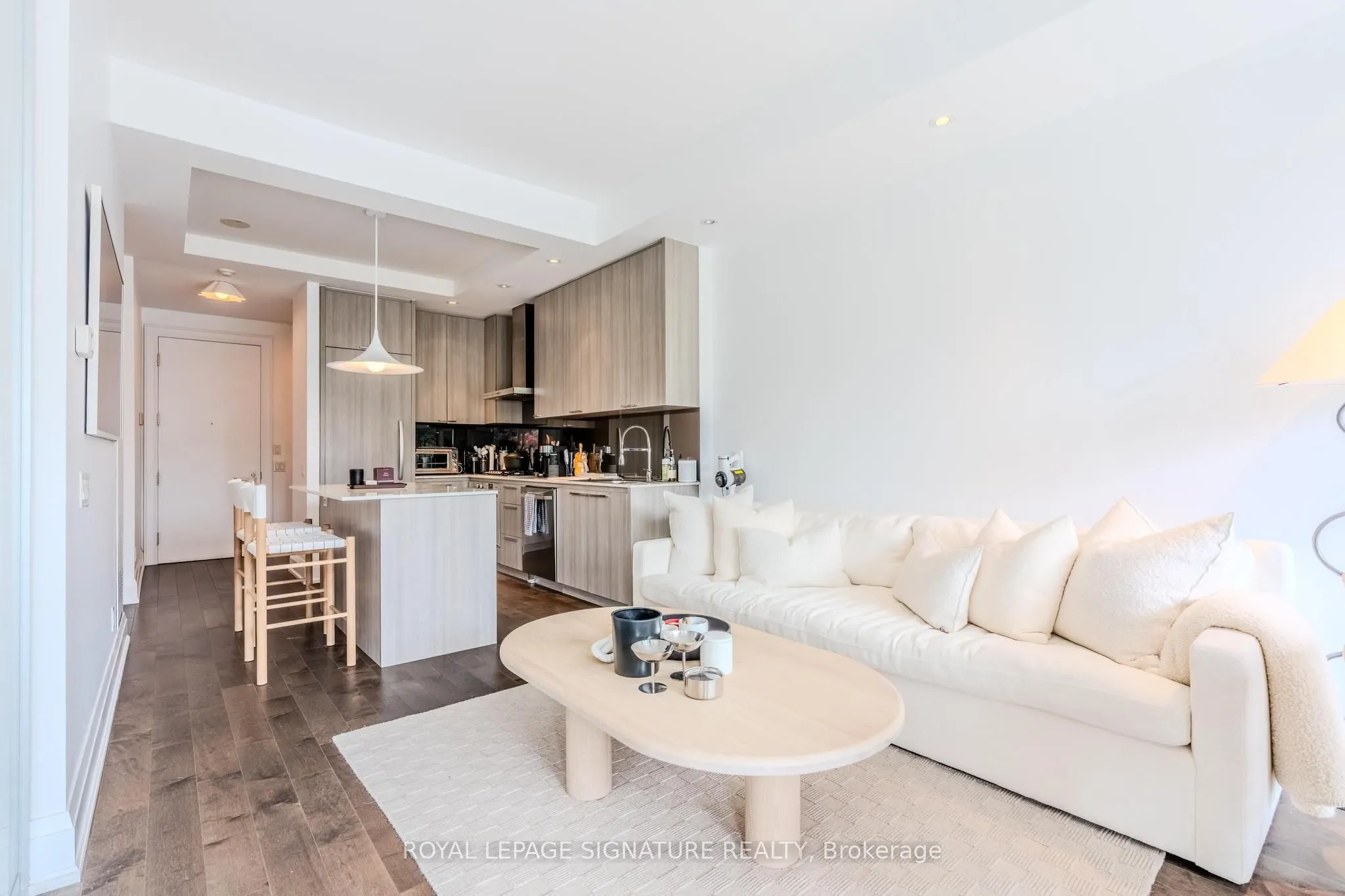 88 Davenport Road, #305