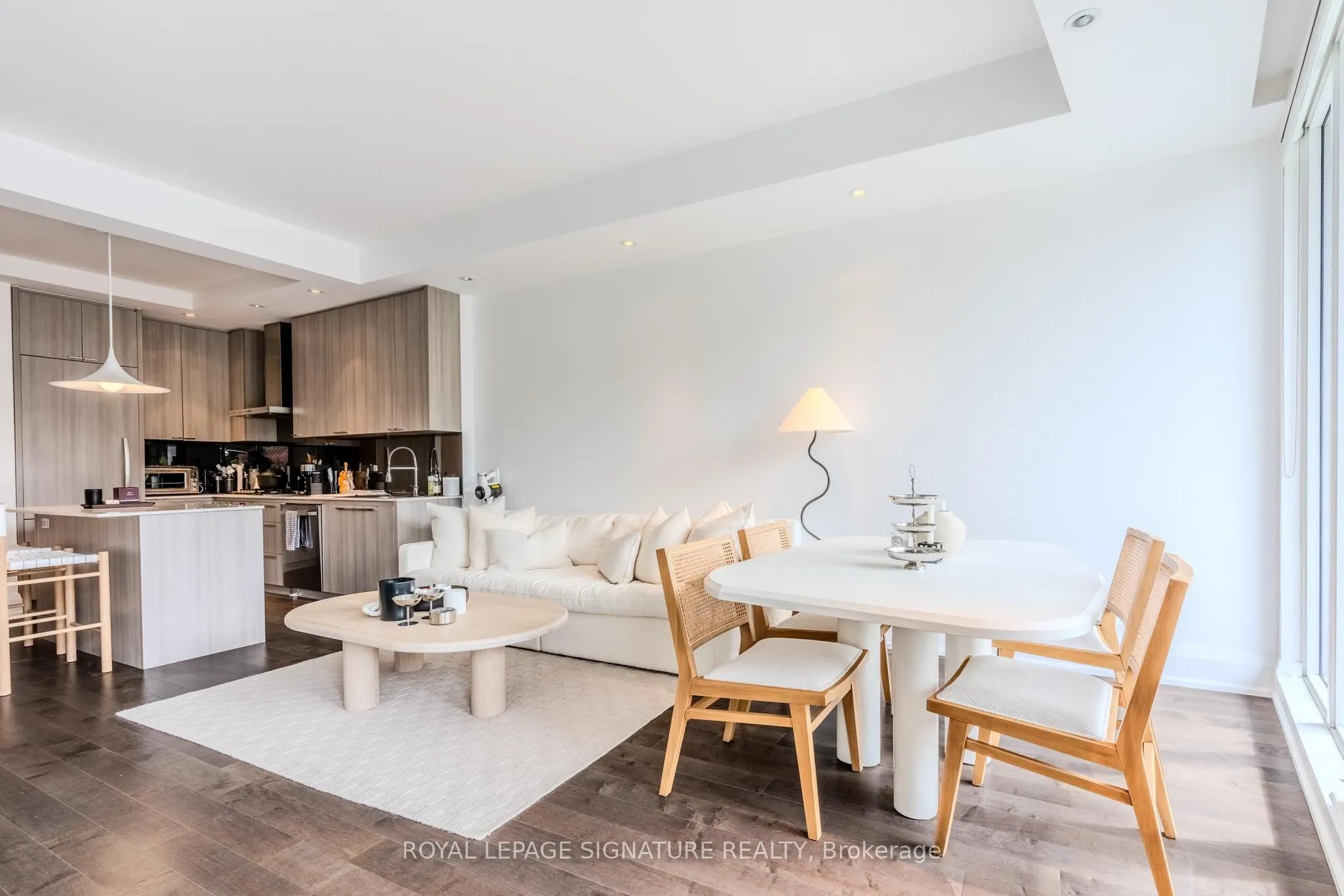 88 Davenport Road, #305