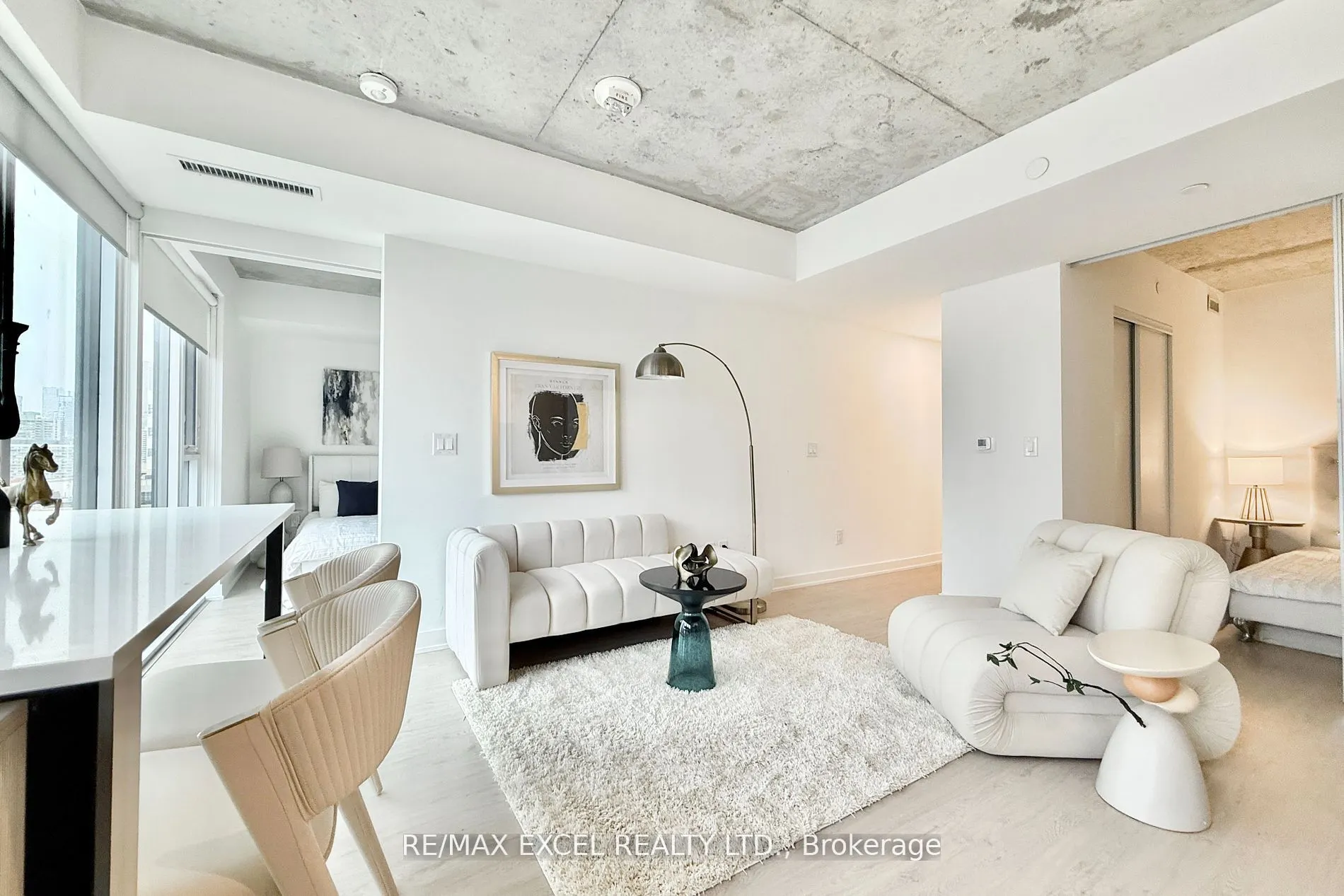 65 Mutual Street, #2105