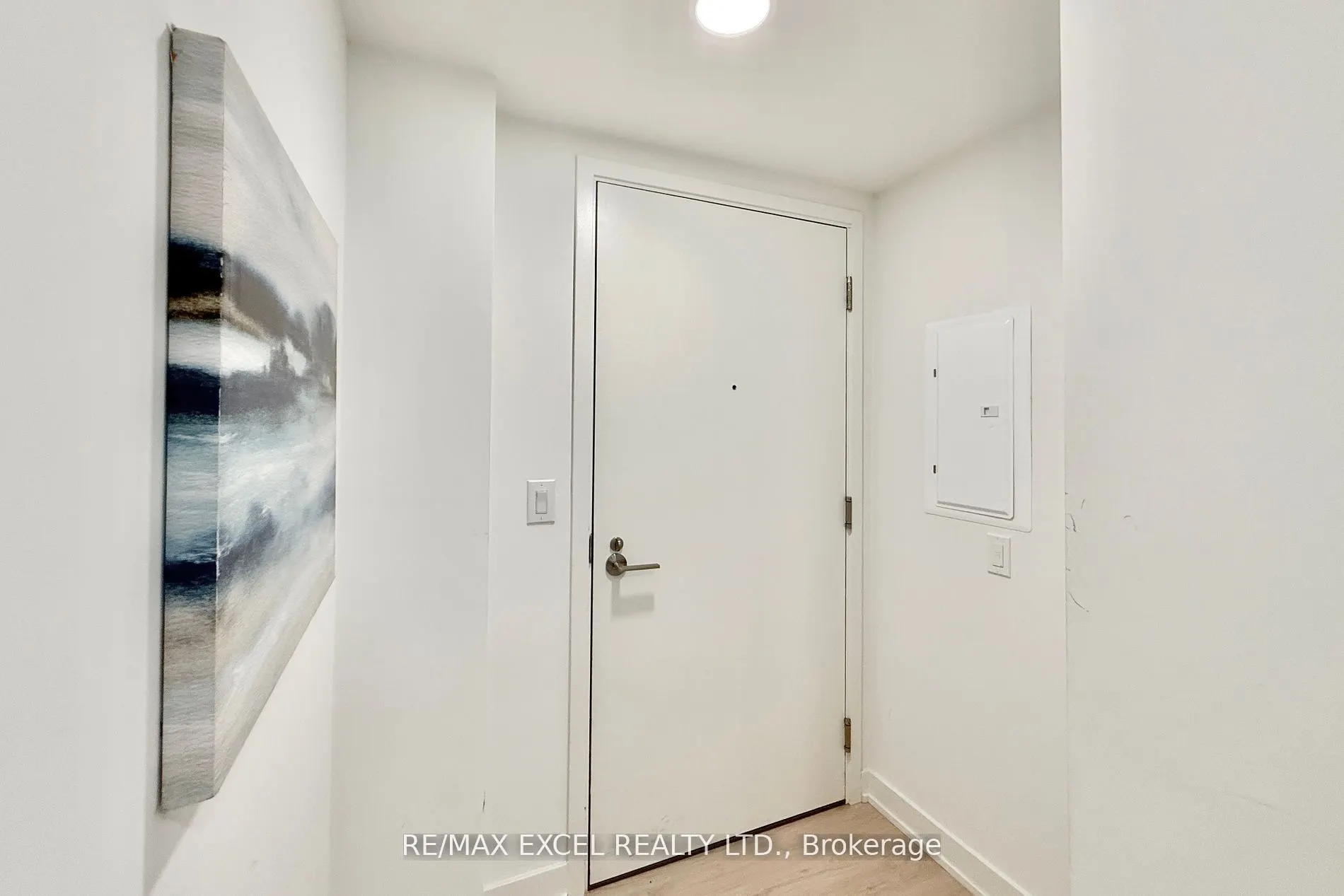 65 Mutual Street, #2105
