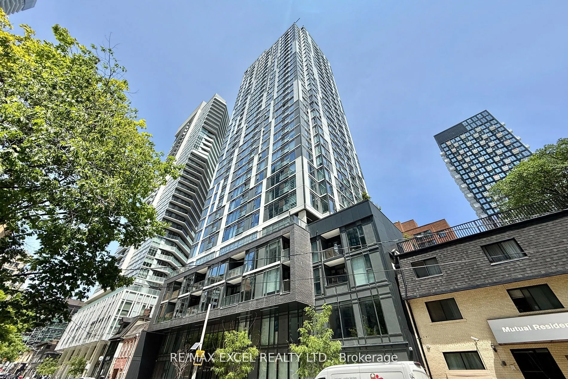 65 Mutual Street, #2105