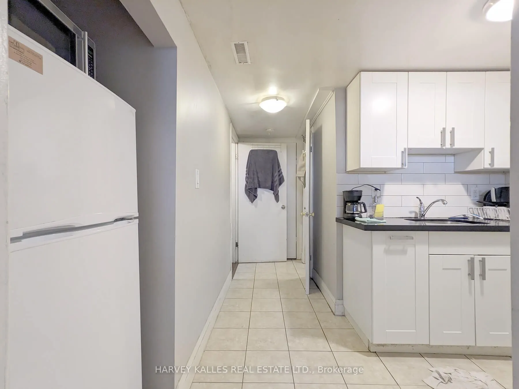 242 Robina Avenue, #Lower