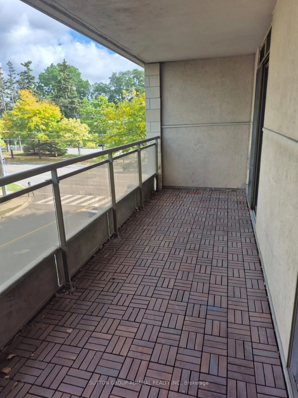 260 Doris Avenue, #309