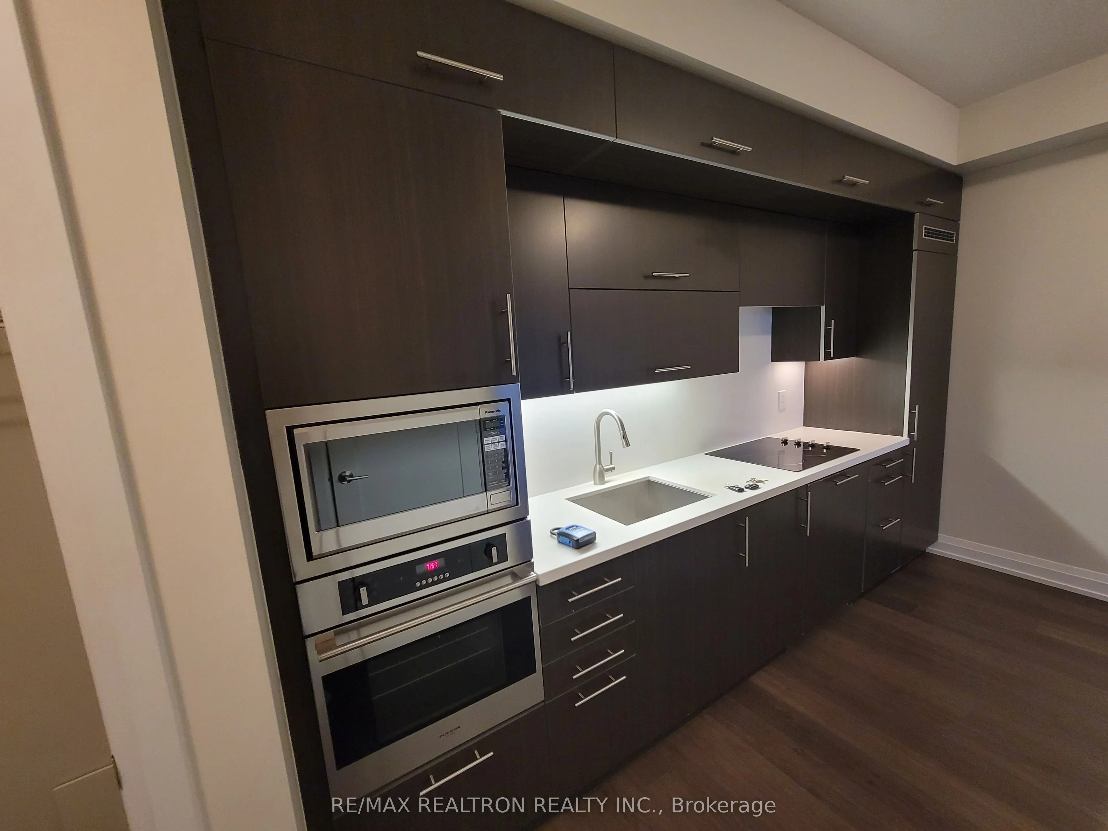 2 Anndale Drive, #1101