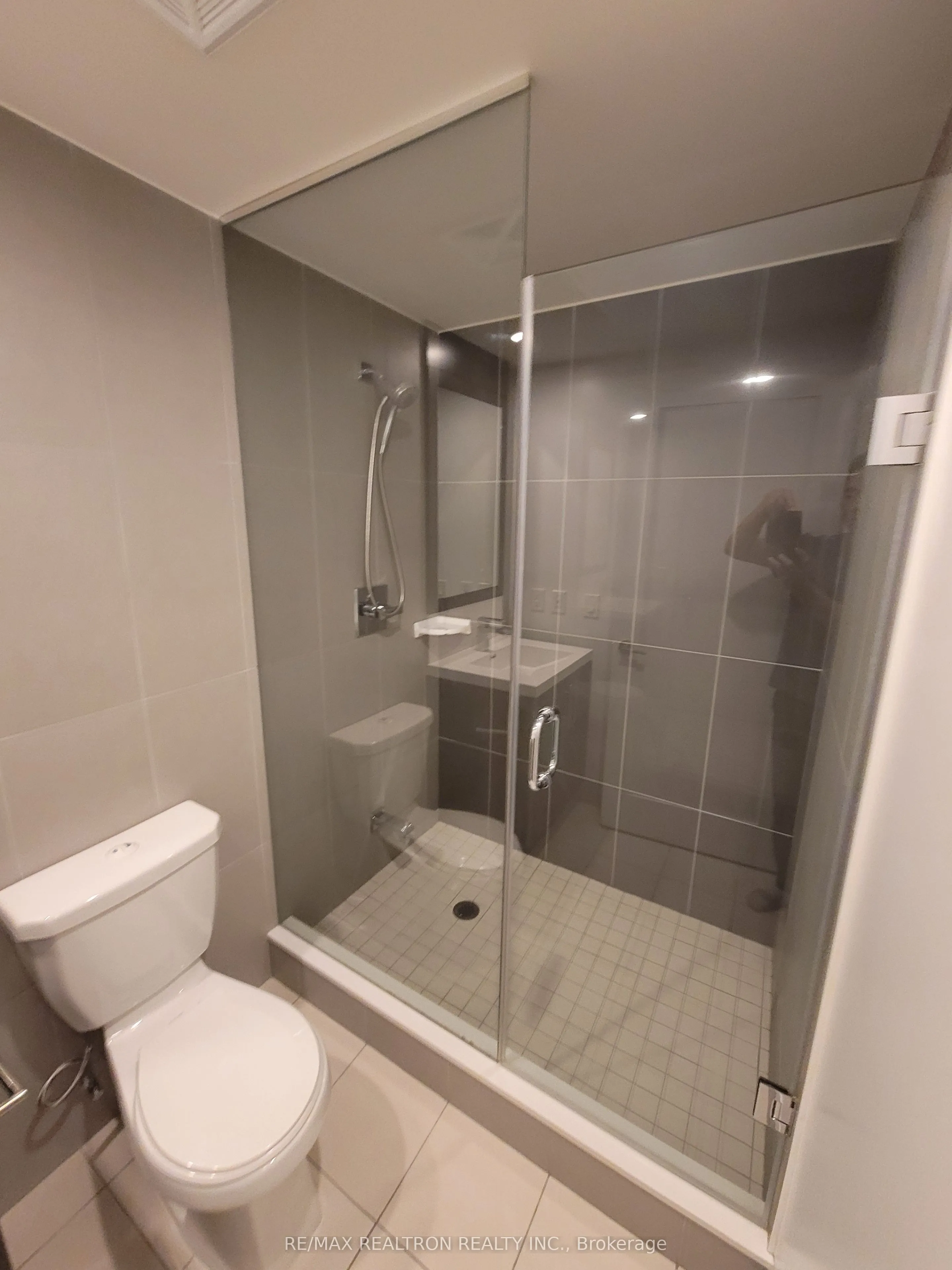 2 Anndale Drive, #1101