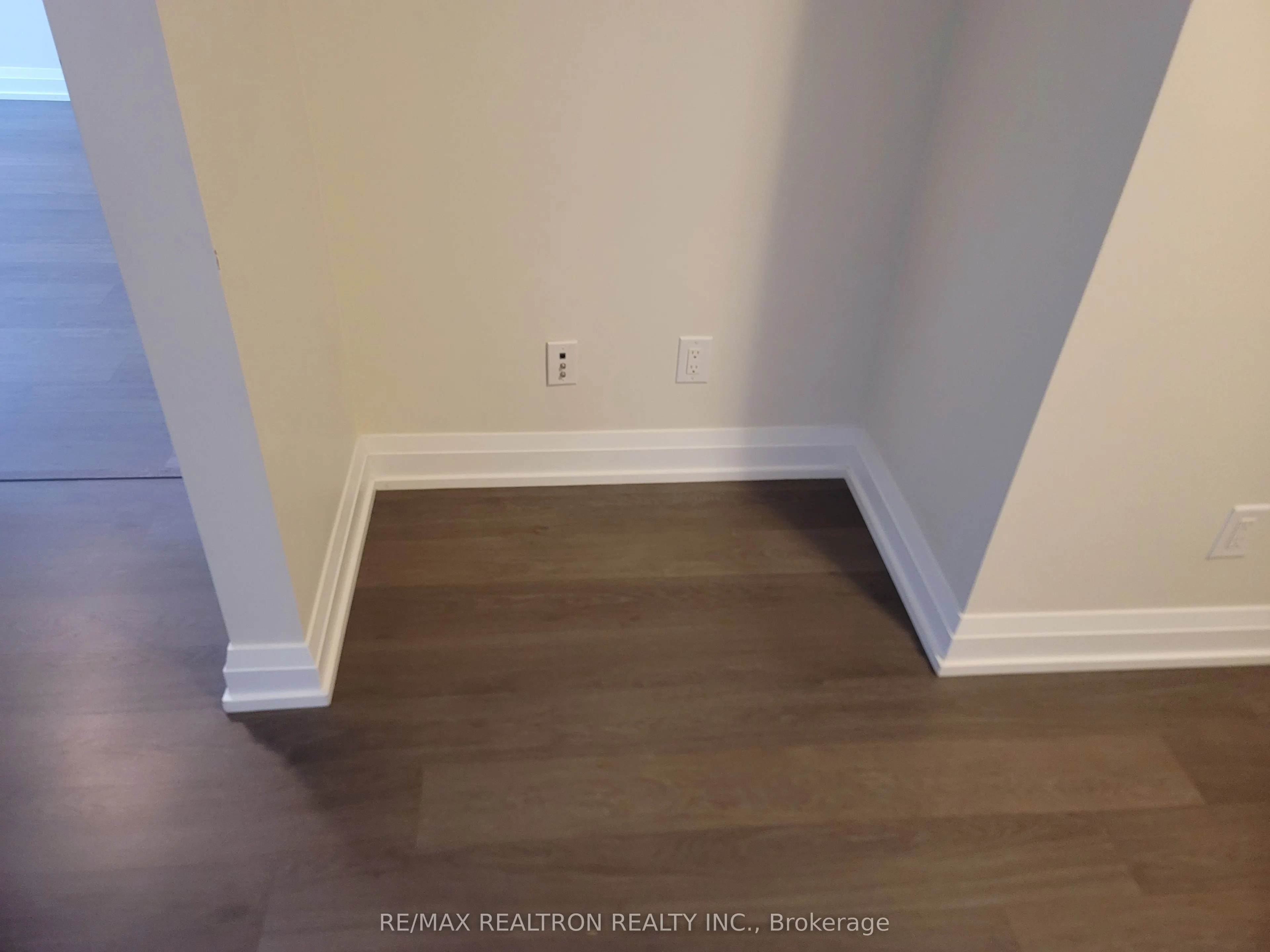 2 Anndale Drive, #1101