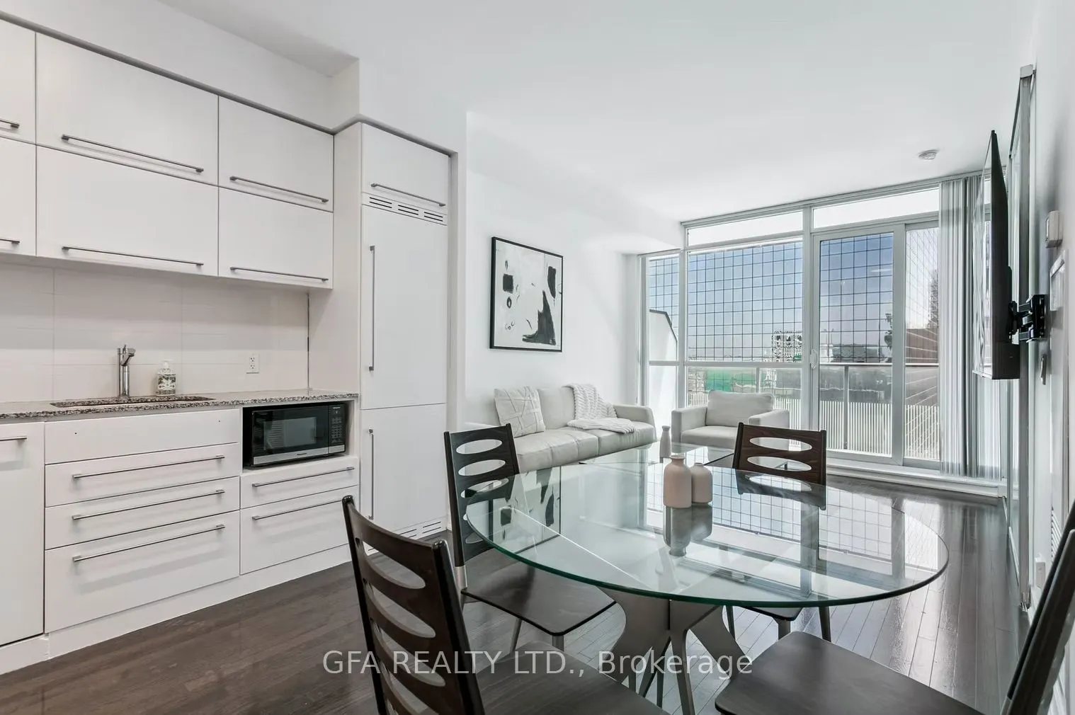 770 Bay Street, #1604