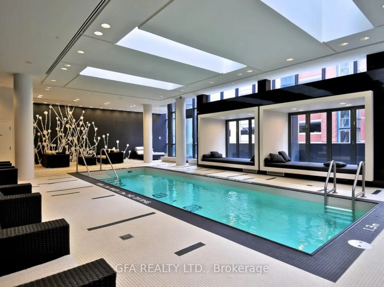 770 Bay Street, #1604