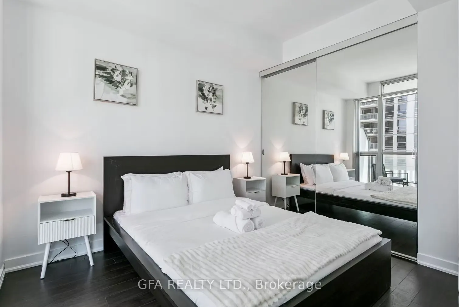 770 Bay Street, #1604