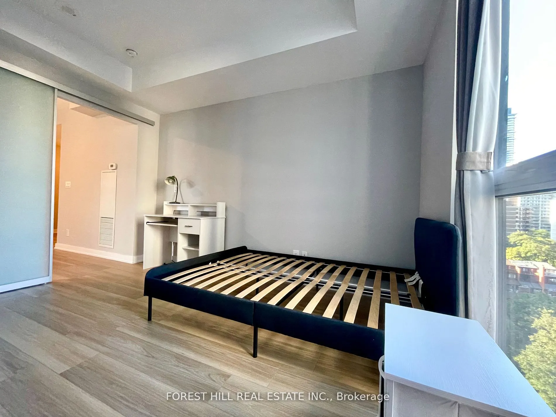 17 Dundonald Street, #908