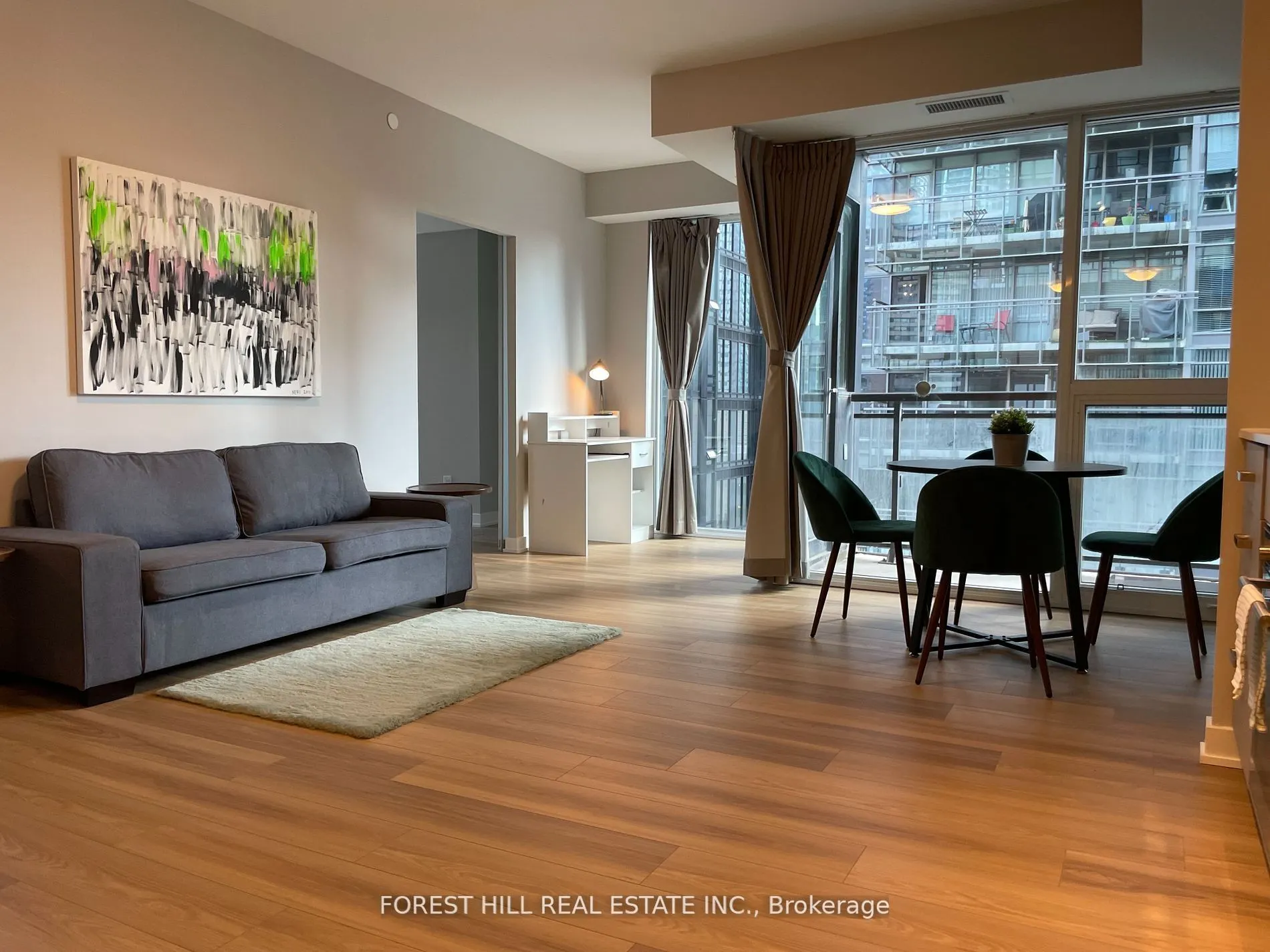 17 Dundonald Street, #908