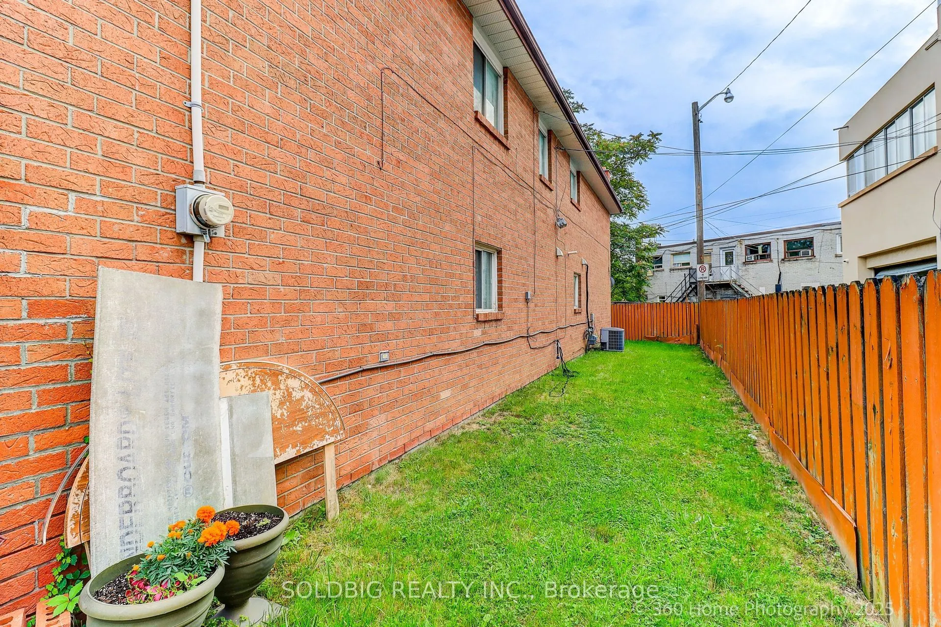 610 Vaughan Road